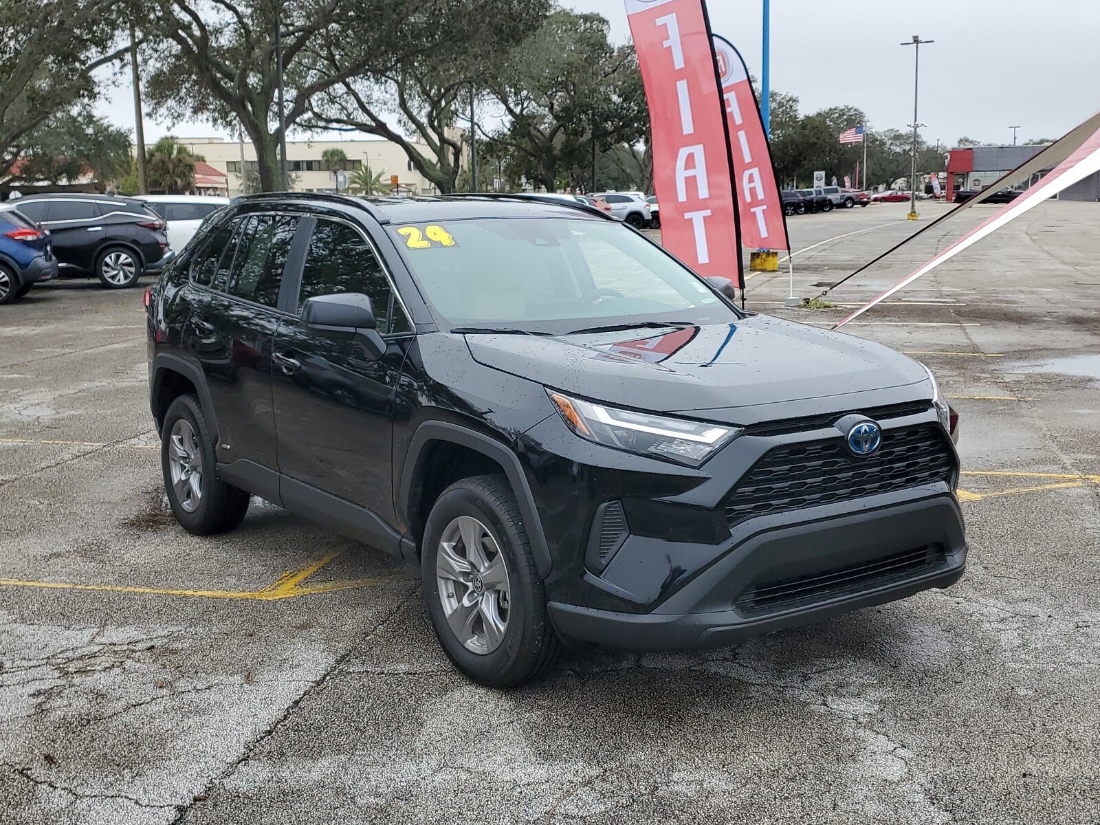 2024 Toyota RAV4 Hybrid LE photo 2