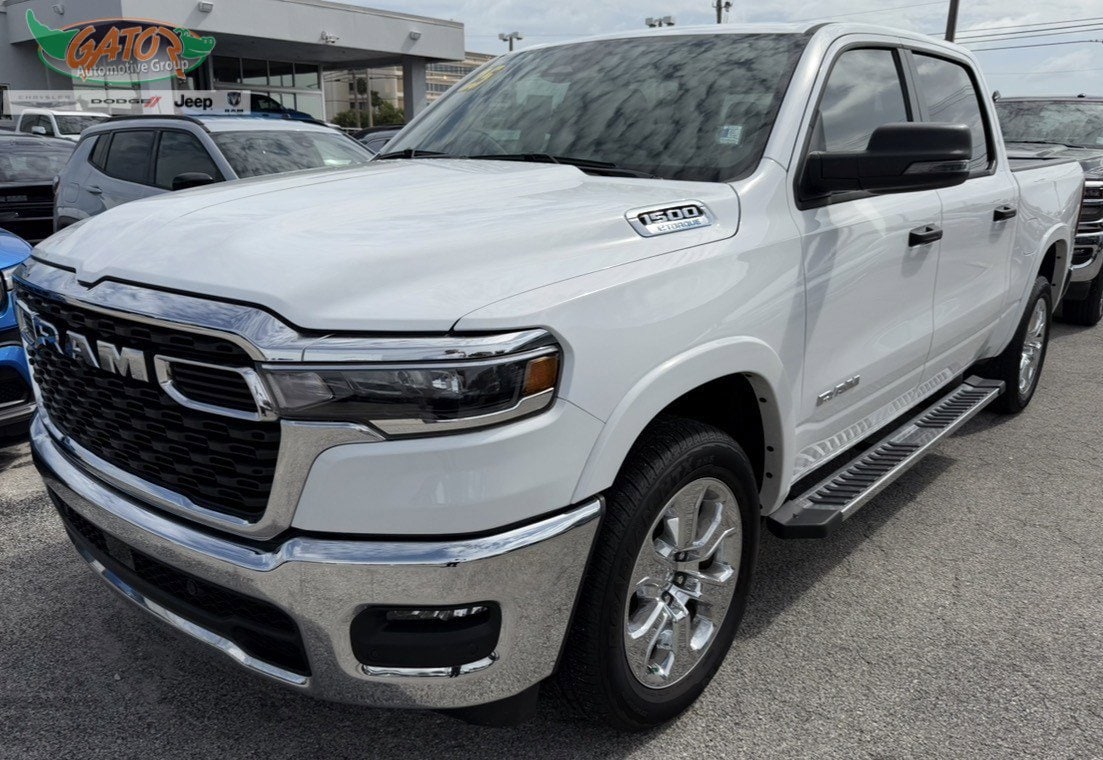 2025 RAM 1500 Big Horn/Lone Star 4x4 Crew Cab 5'7's photo