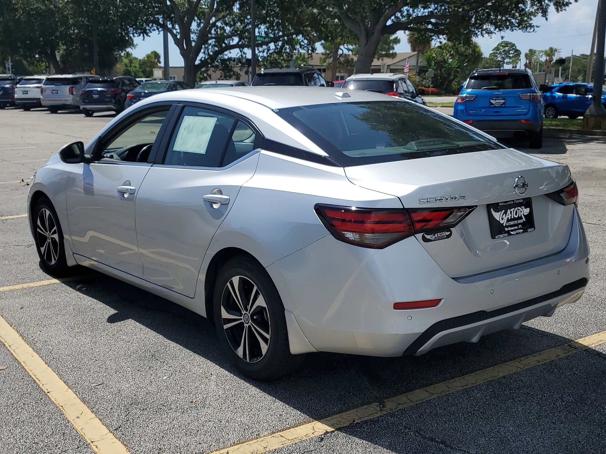 2022 Nissan Sentra SV photo 4