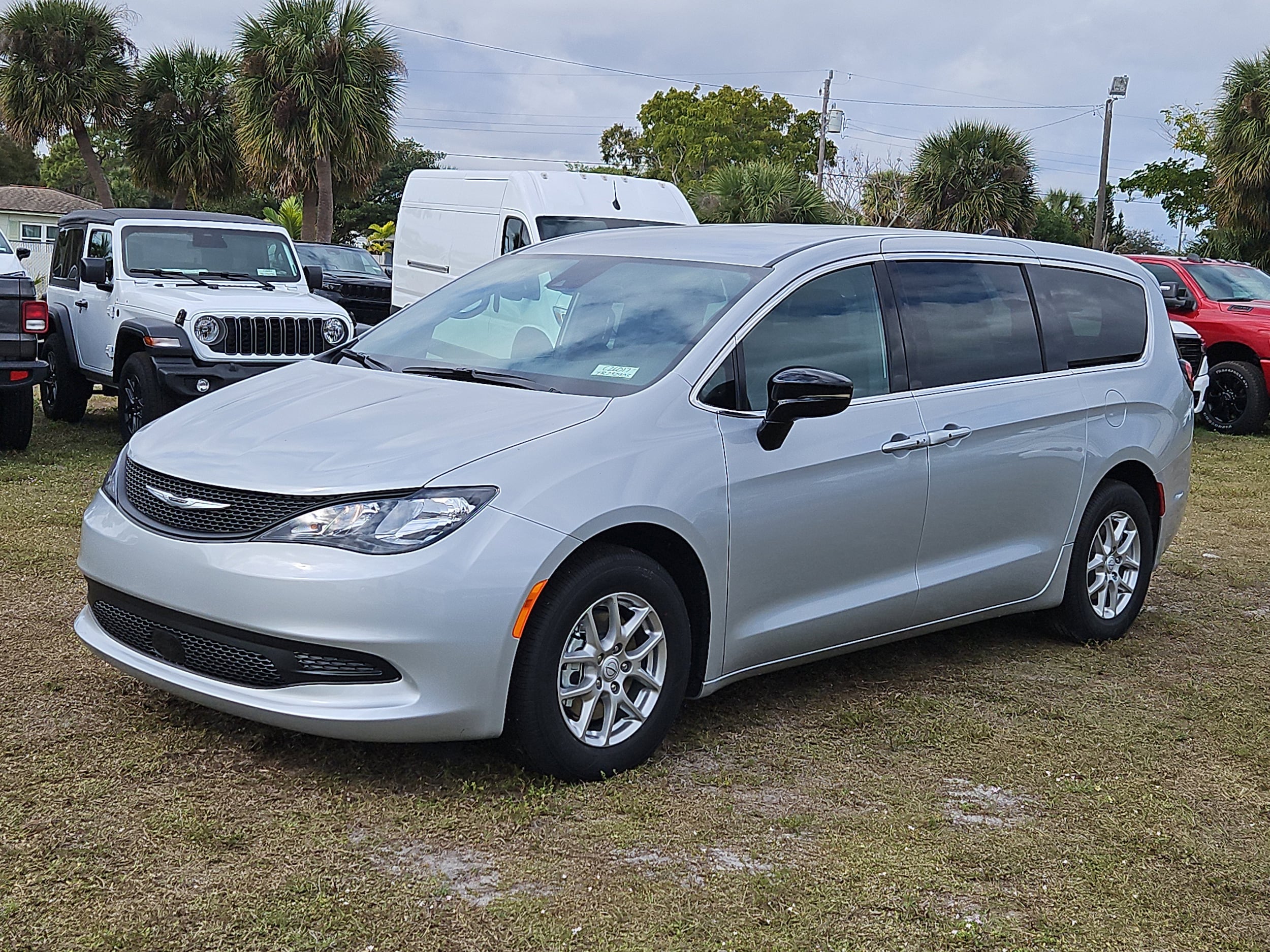 Vehicle Image 2