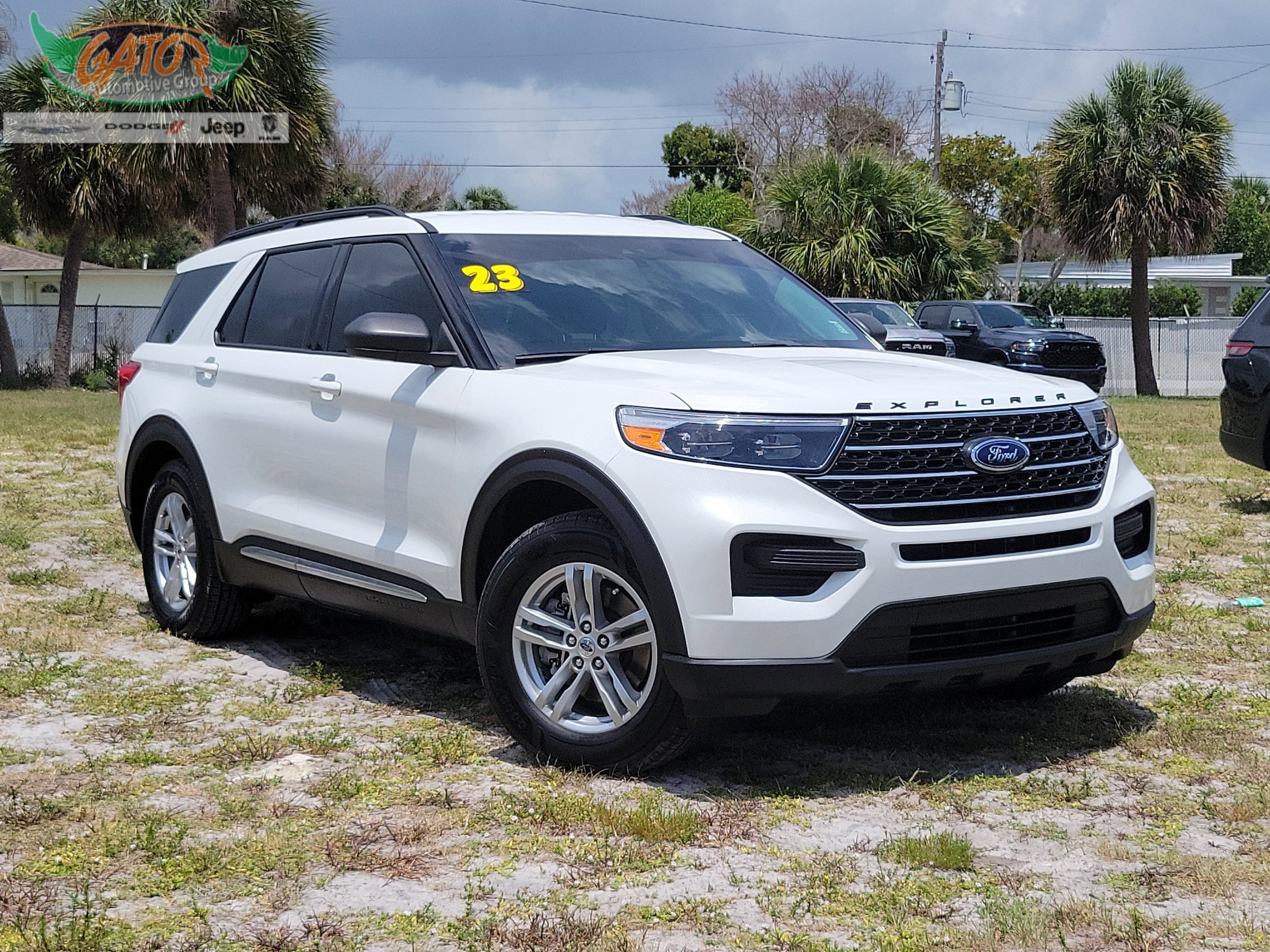 2023 Ford Explorer XLT RWD's photo