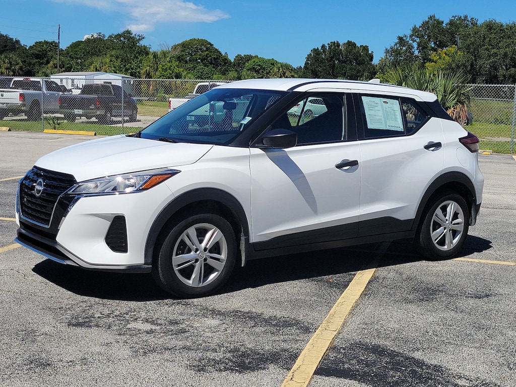 Used 2023 Nissan Kicks S SUV