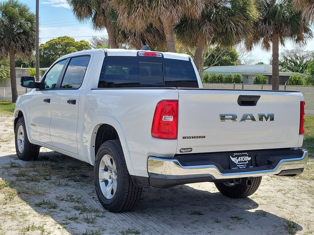 New 2026 Ram 1500 BIG HORN CREW CAB 4X2 5'7 BOX Pickup