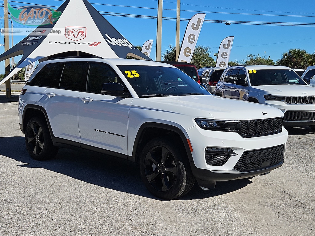 Used 2025 Jeep Grand Cherokee Limited SUV