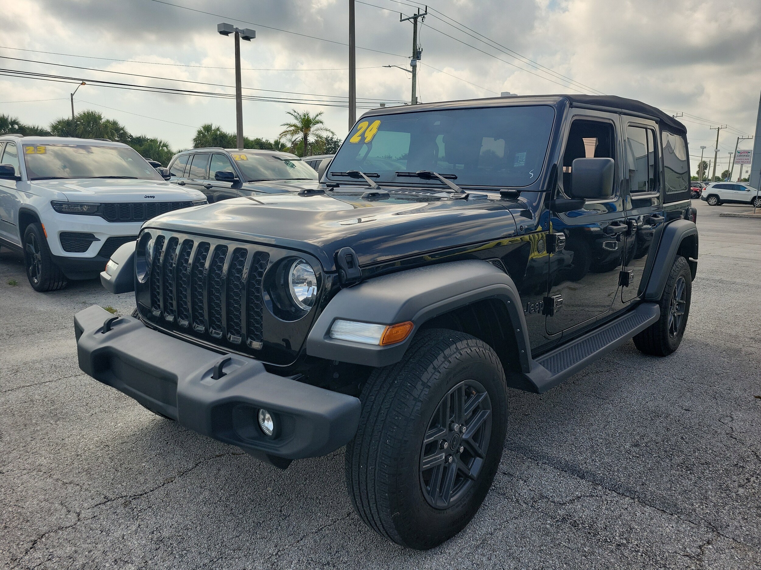 2024 Jeep Wrangler Sport S photo 2