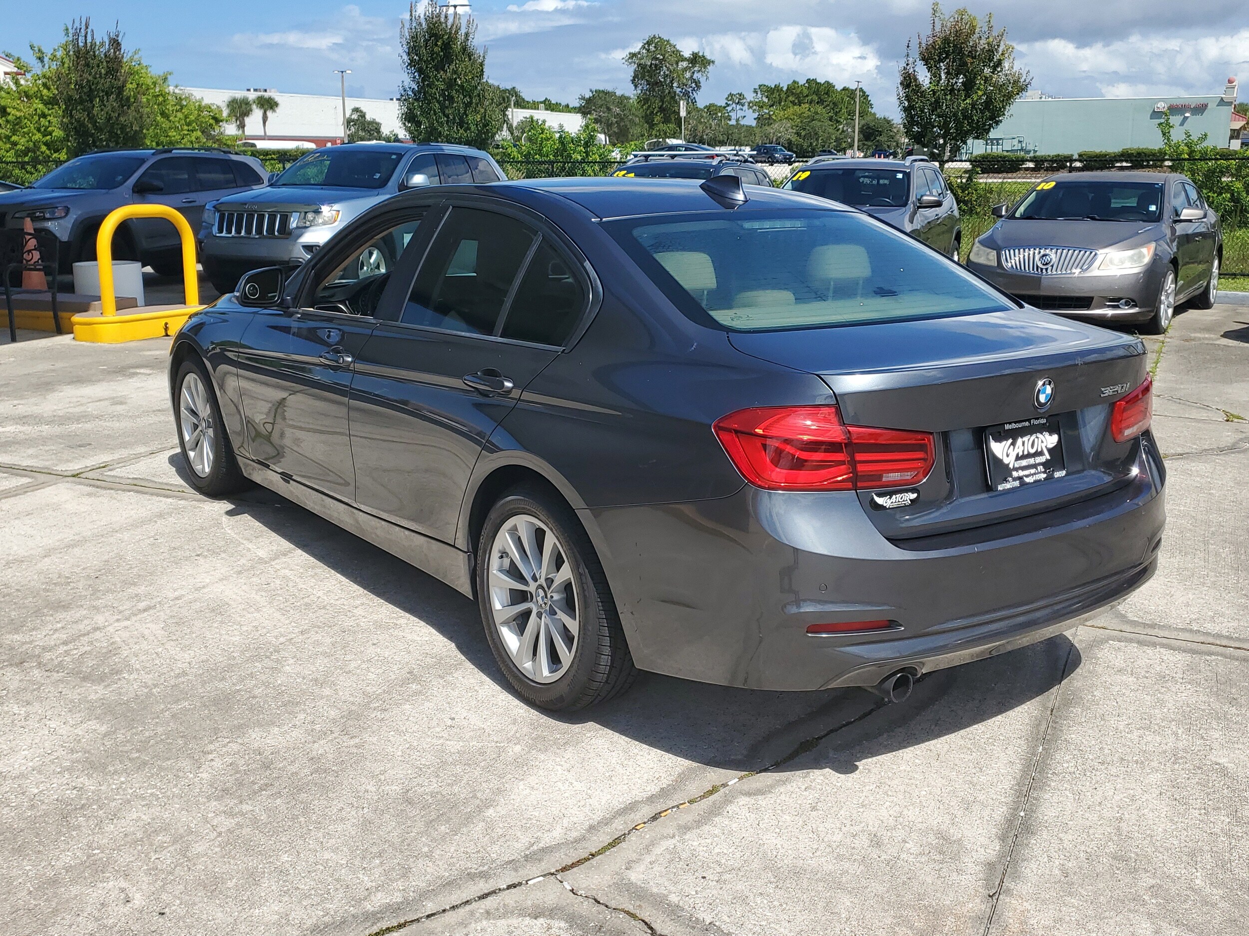 2016 Bmw 320i Sedan photo 3