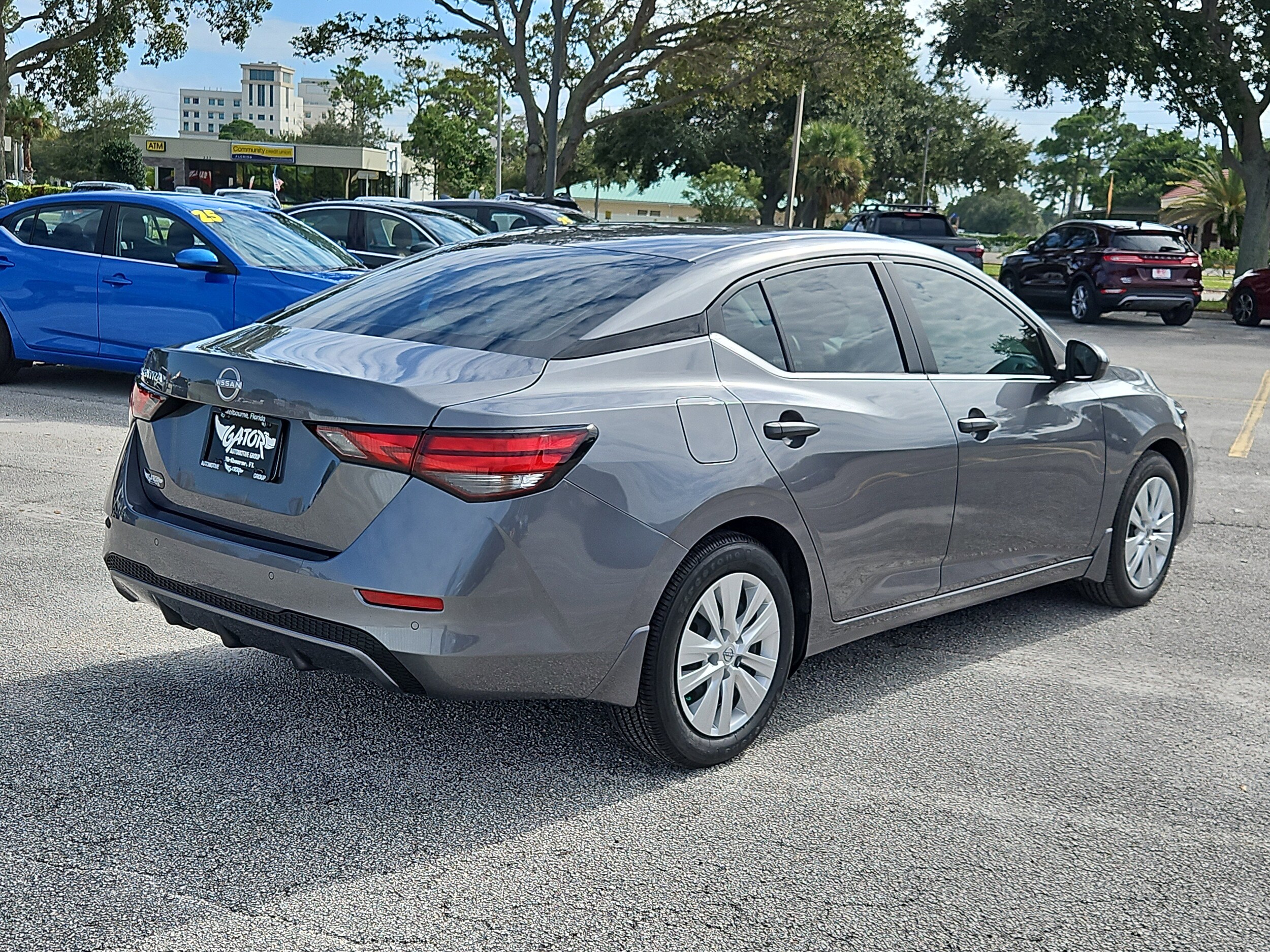 2025 Nissan Sentra S photo 3