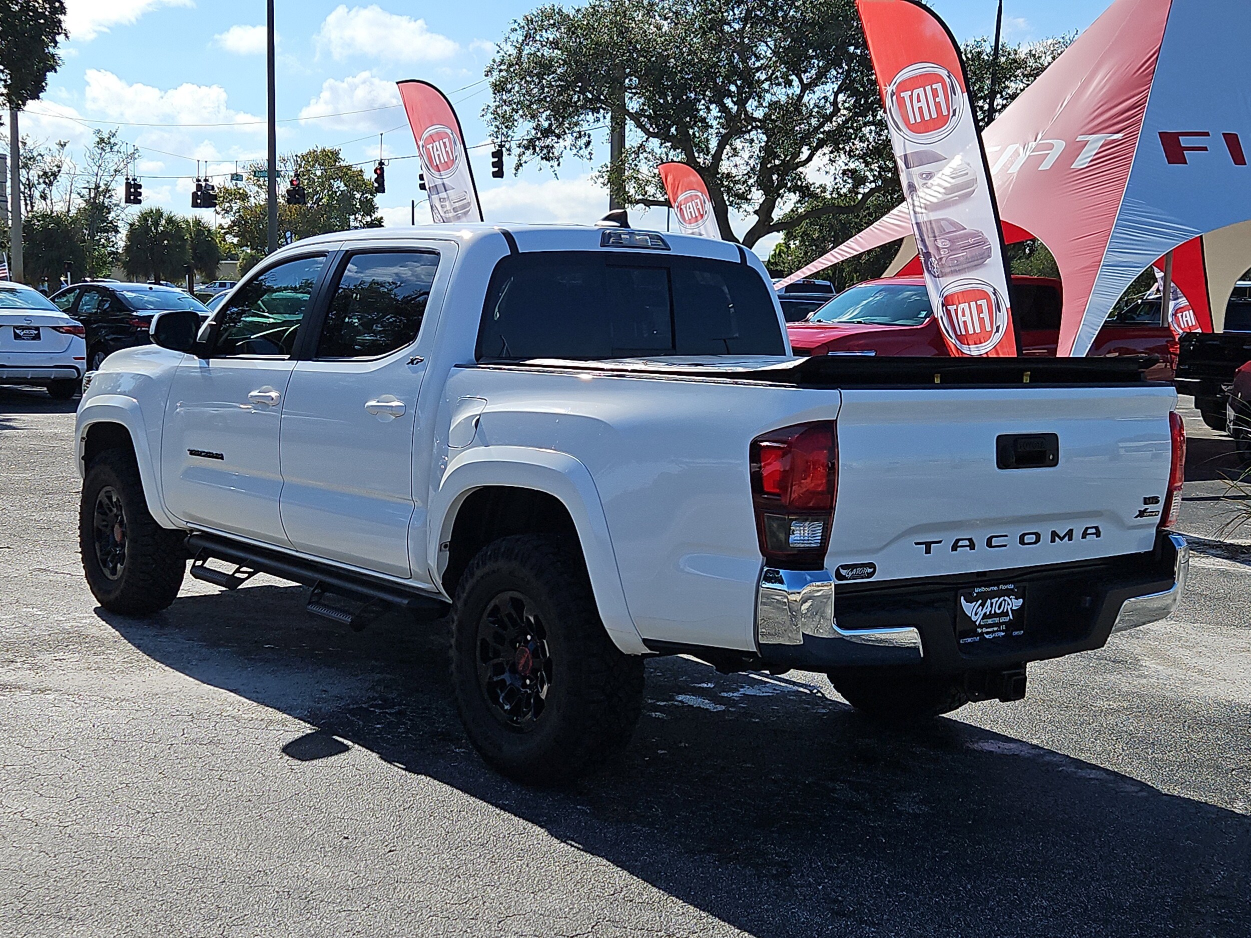 2023 Toyota Tacoma SR5 V6 photo 3