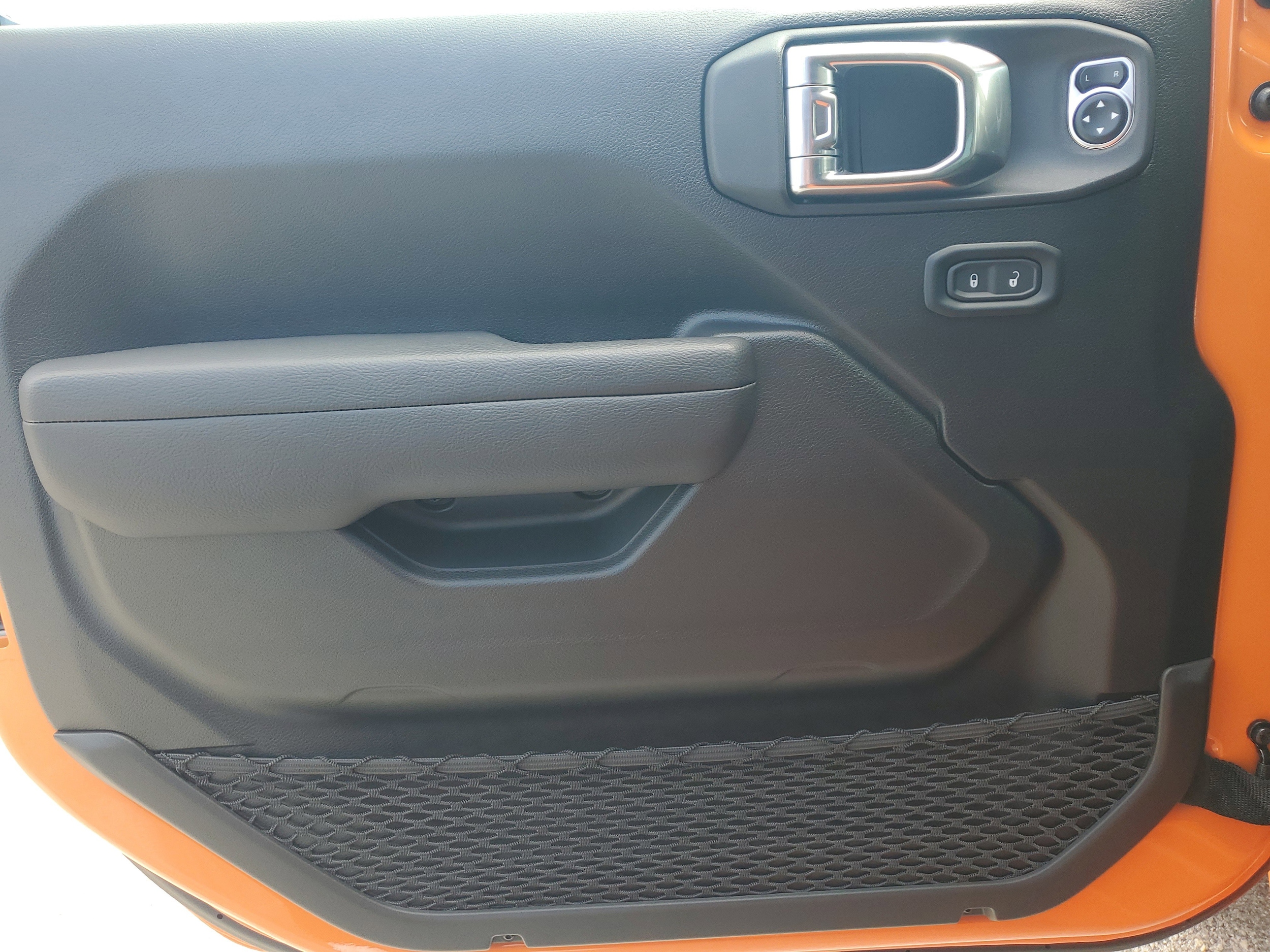 2025 Jeep Wrangler 2-Door Sport S - Photo 11