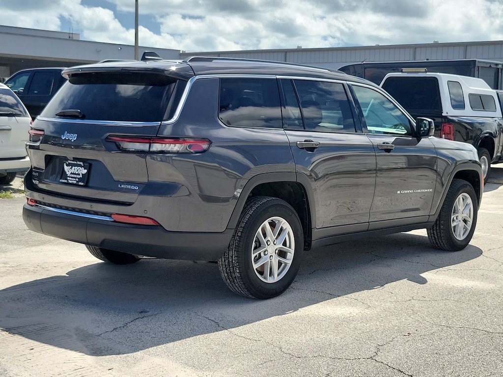 Used 2024 Jeep Grand Cherokee L Laredo SUV