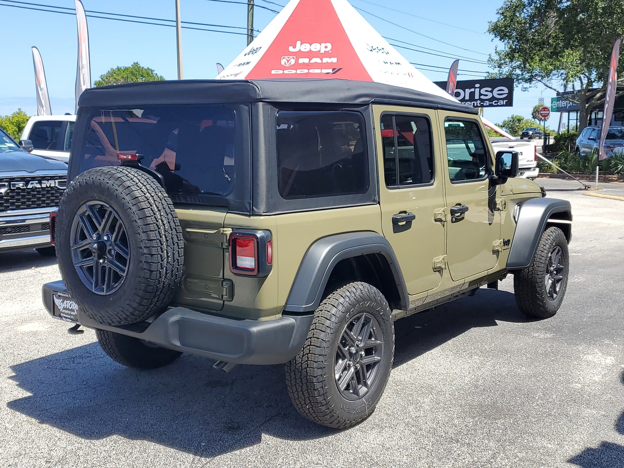 2025 Jeep Wrangler Sport S photo 3