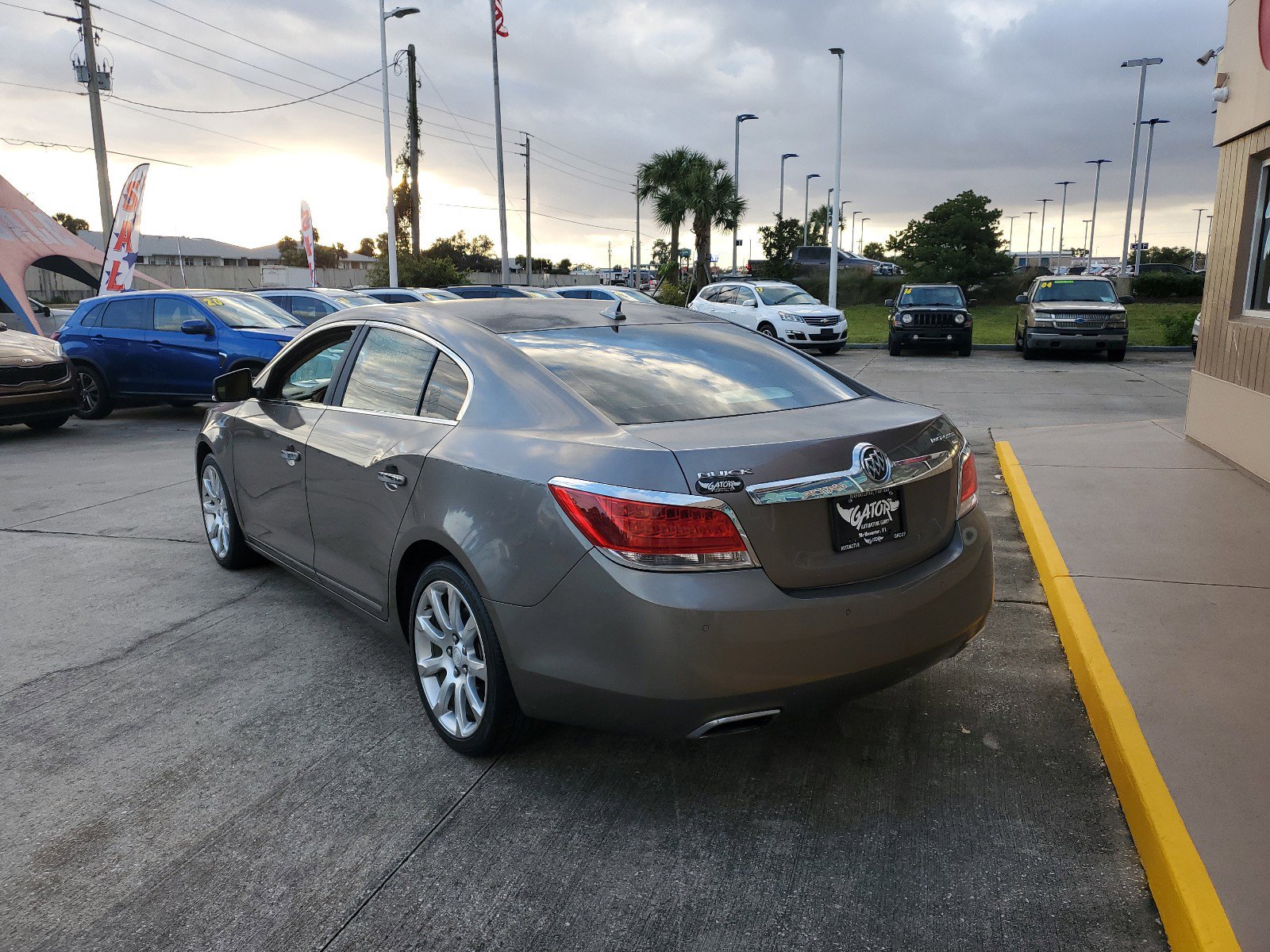 2010 Buick LaCrosse CXS photo 4