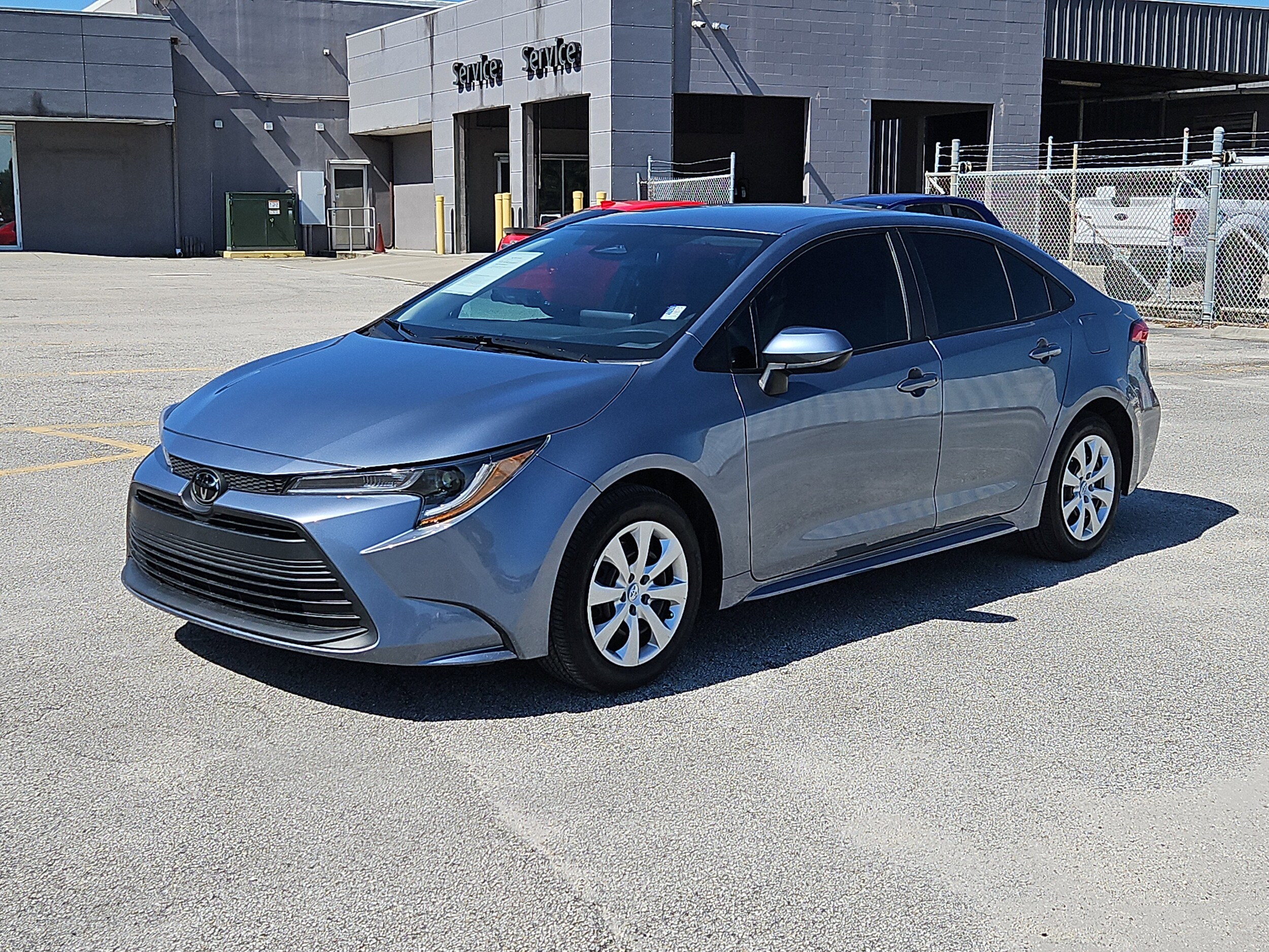 2024 Toyota Corolla LE photo 2