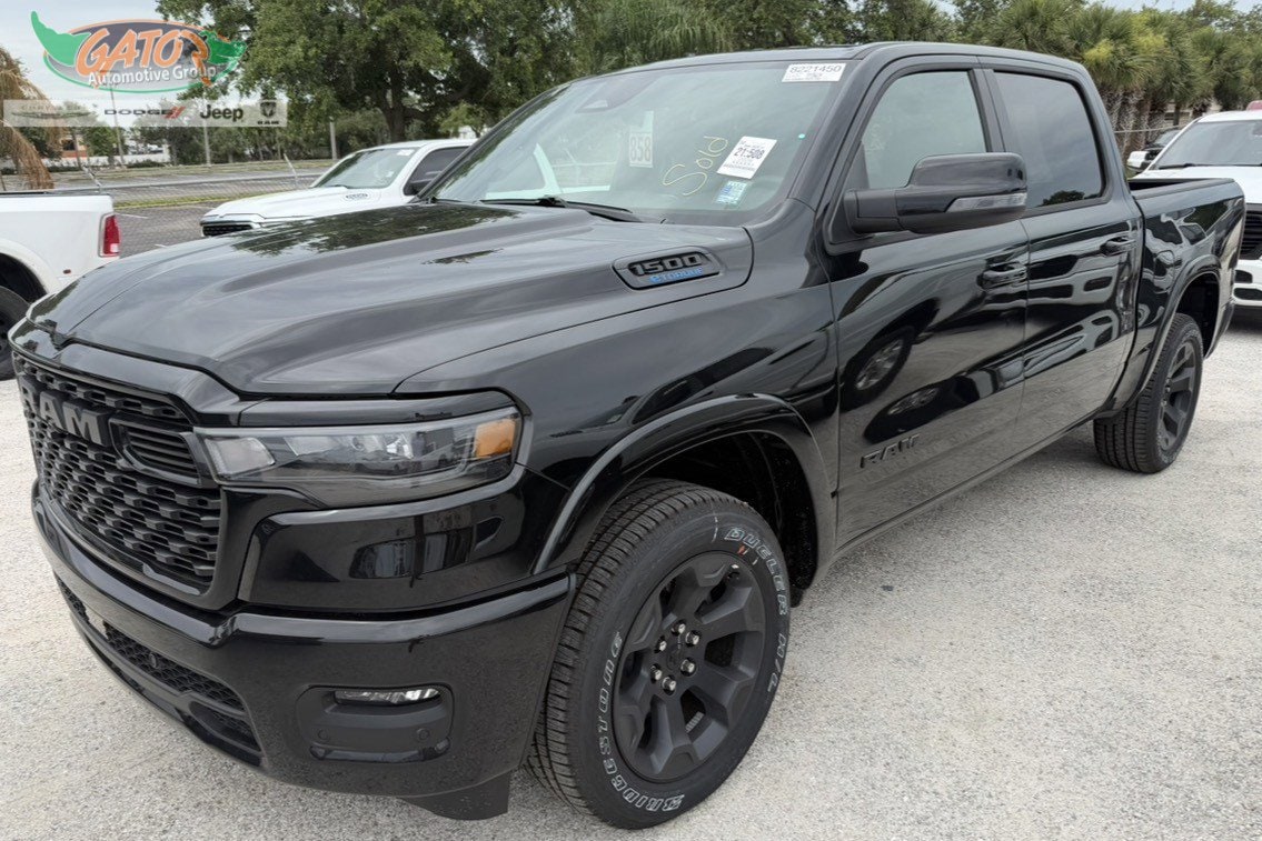 2026 RAM 1500 Big Horn/Lone Star 4x4 Crew Cab 5'7's photo