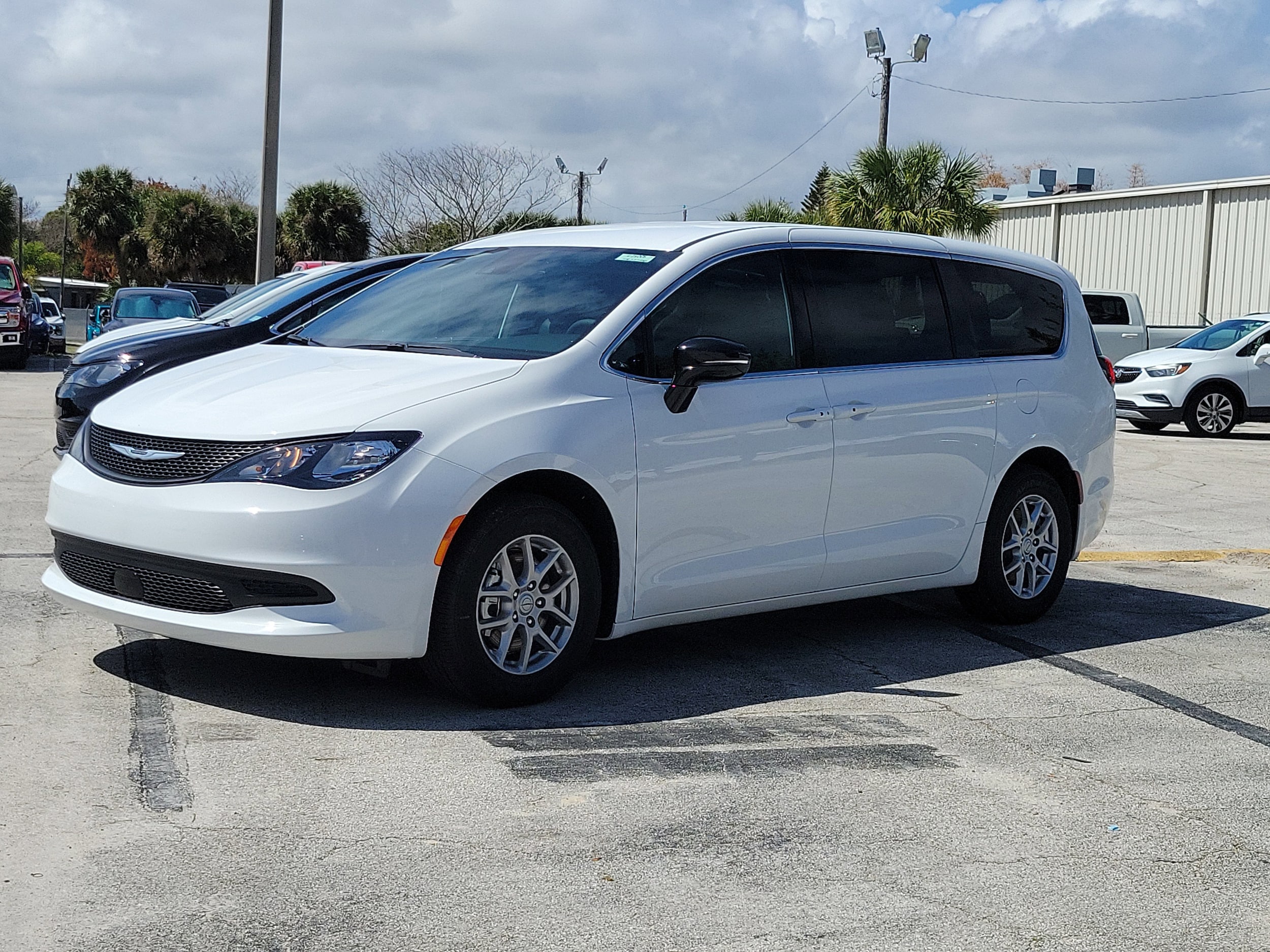 Vehicle Image 2