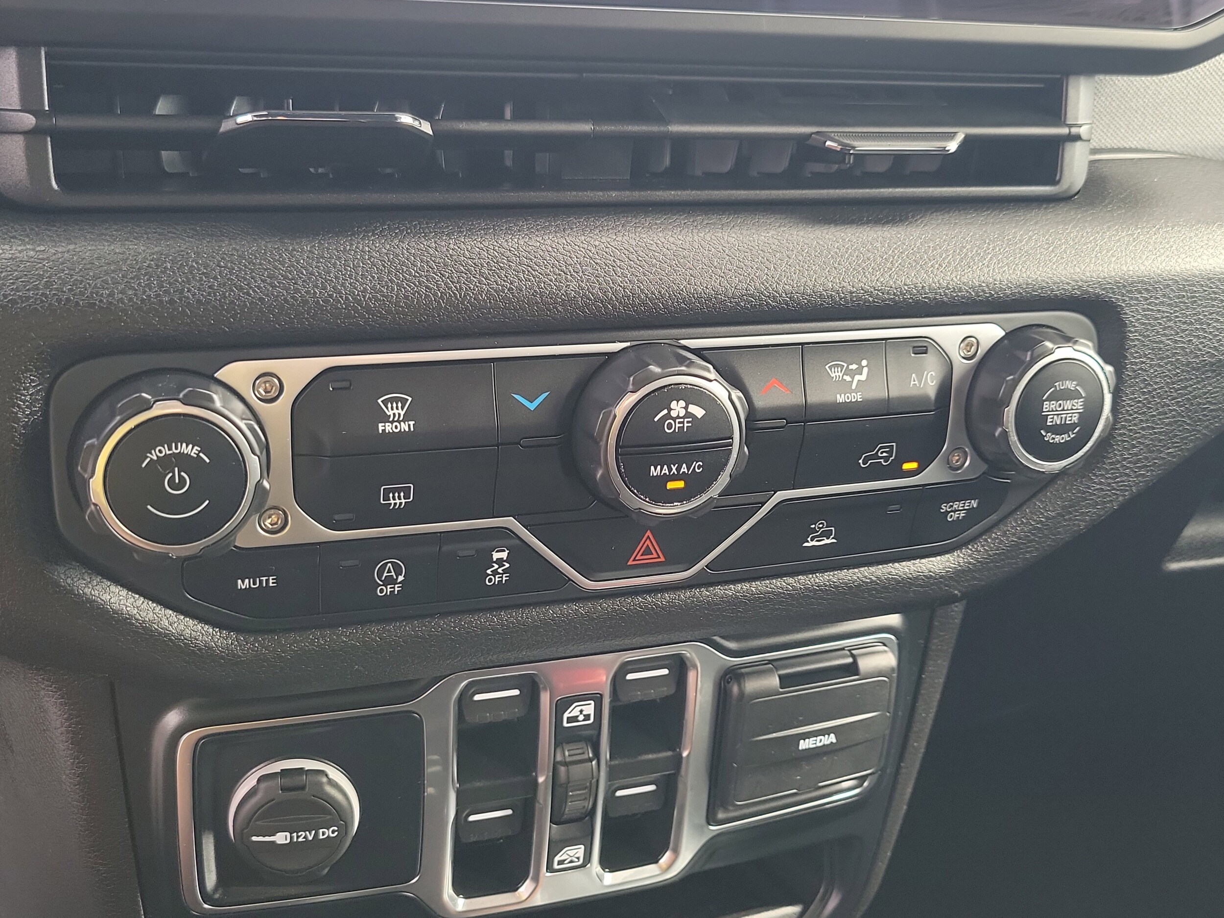 2024 Jeep Wrangler 4-Door Sport S - Photo 22