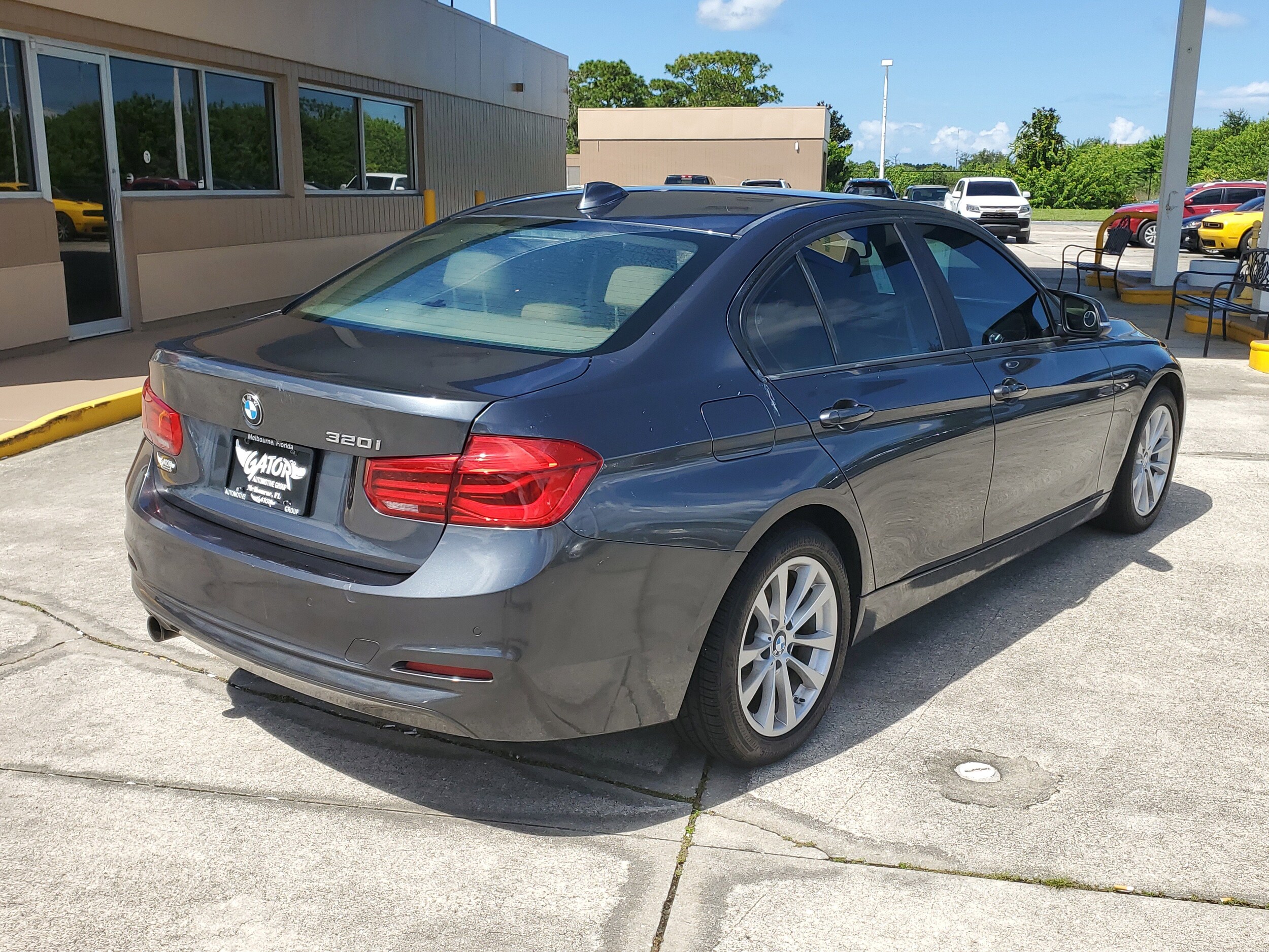2016 Bmw 320i Sedan photo 4
