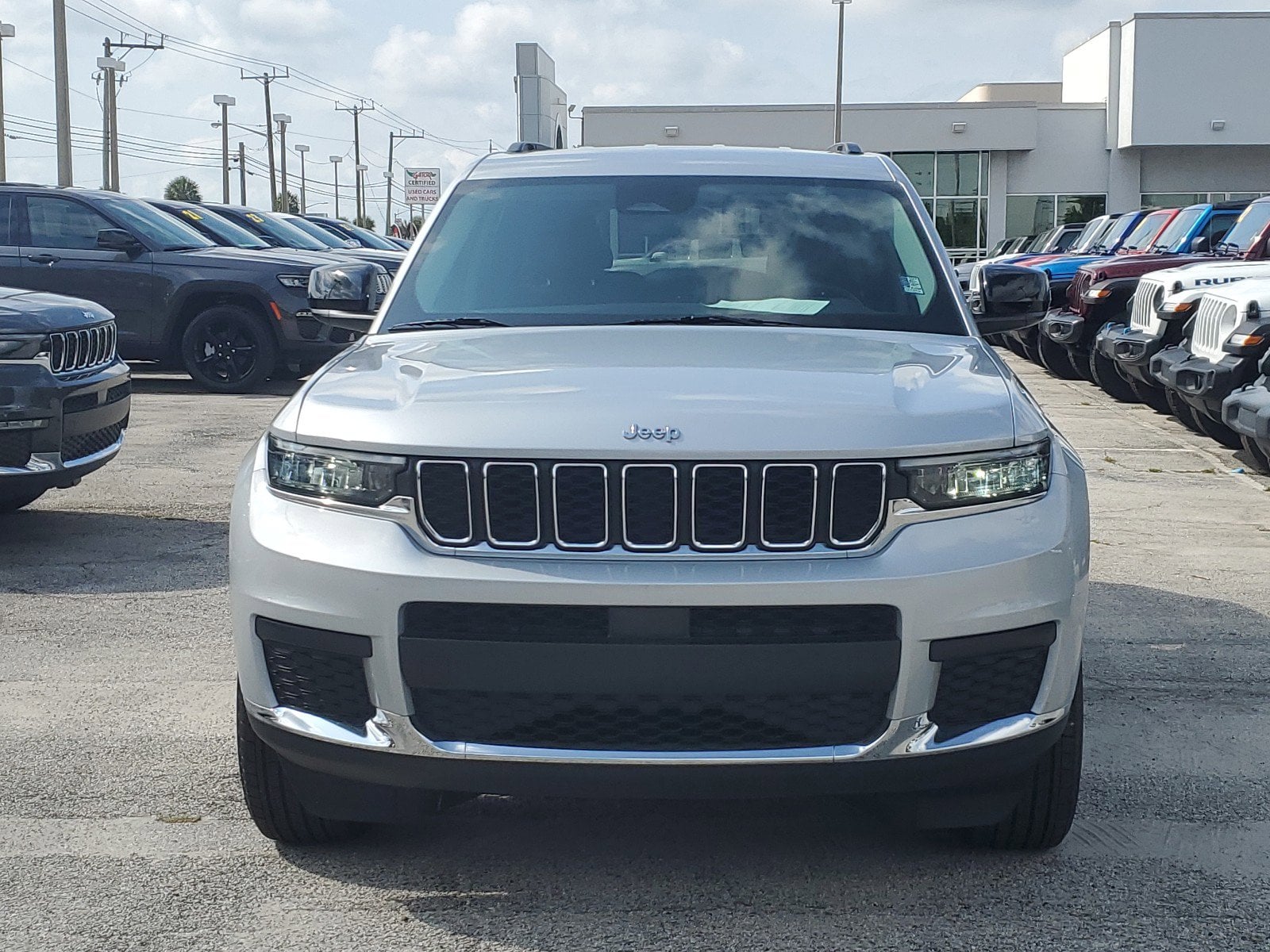 Used 2022 Jeep Grand Cherokee L Laredo with VIN 1C4RJKAGXN8633318 for sale in Melbourne, FL