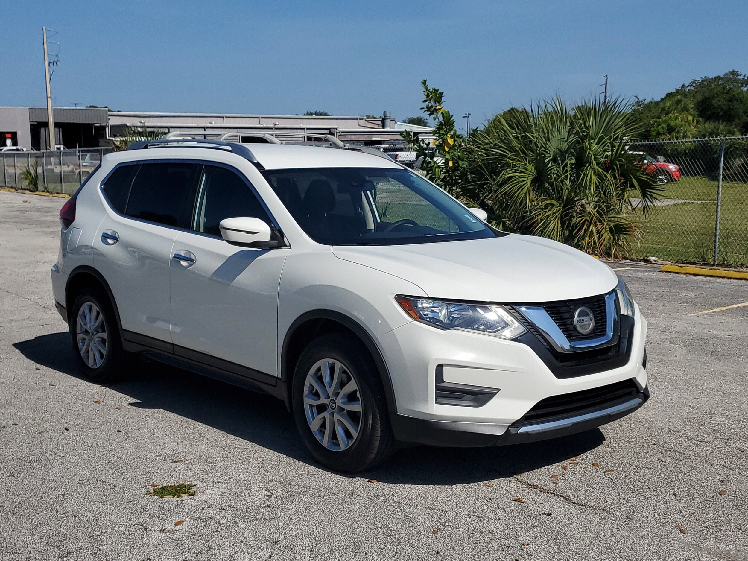 2020 Nissan Rogue S photo 3