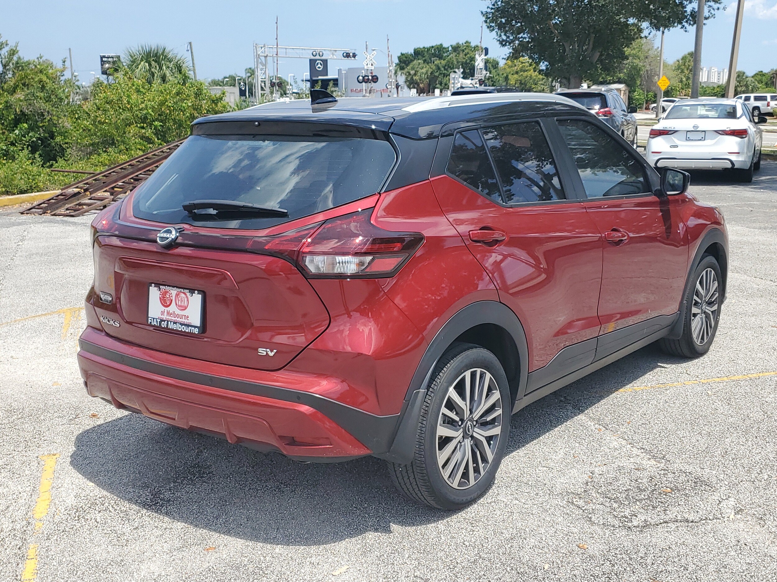 2023 Nissan Kicks SV photo 3