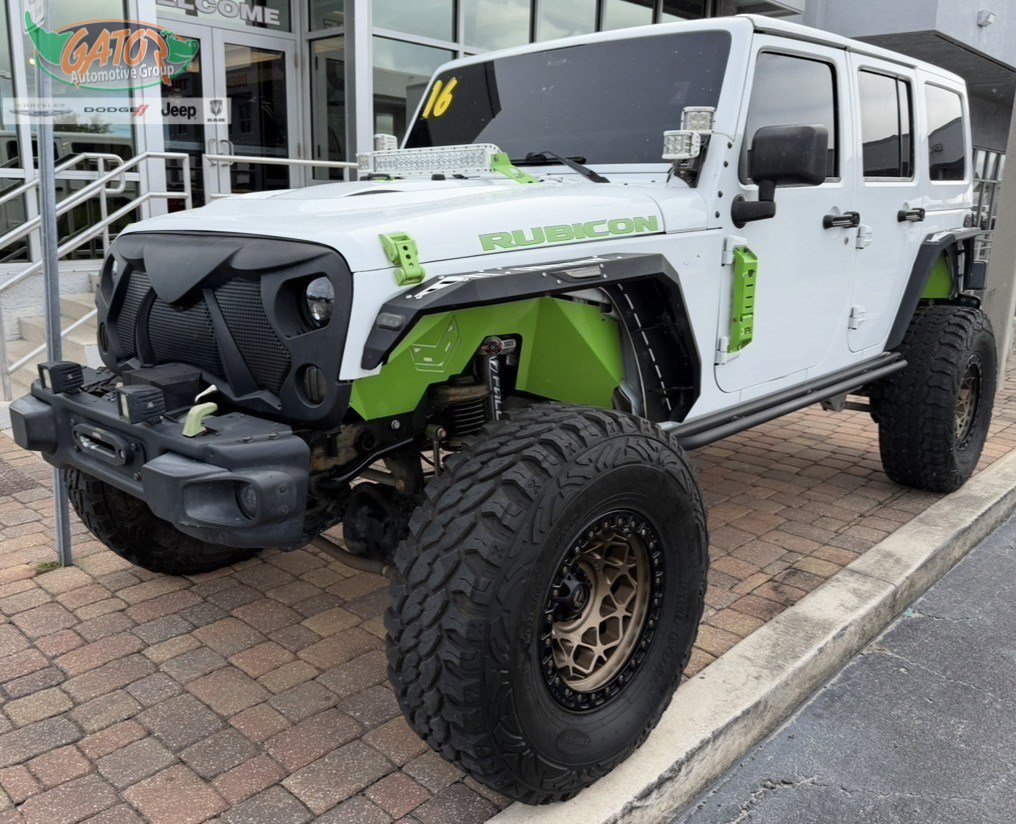 2016 Jeep Wrangler Unlimited Rubicon's photo