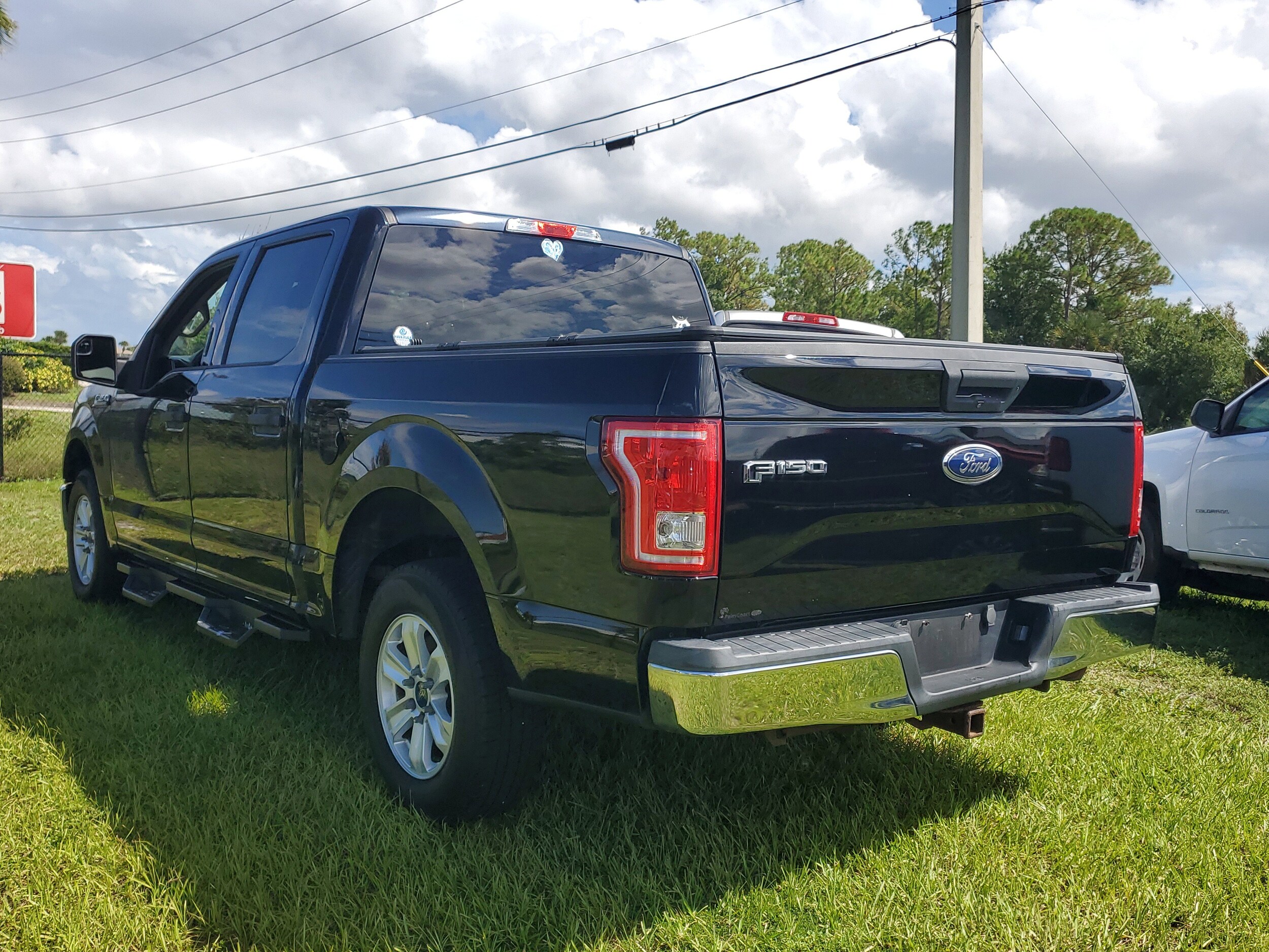 2017 Ford F-150 XLT photo 3