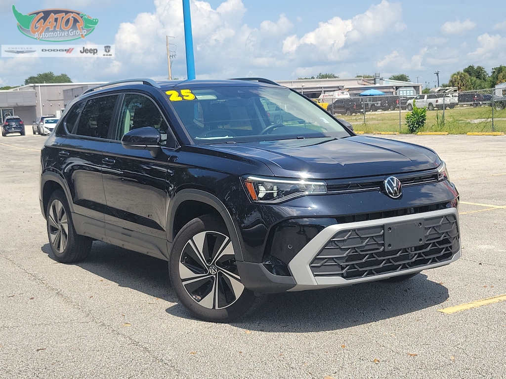 Used 2025 Volkswagen Taos 1.5T SE SUV