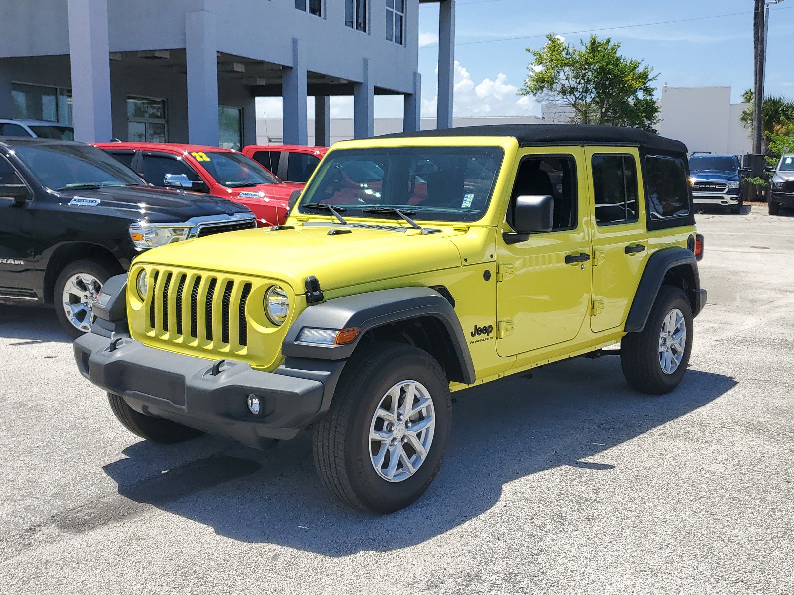 2023 Jeep Wrangler Sport S photo 3