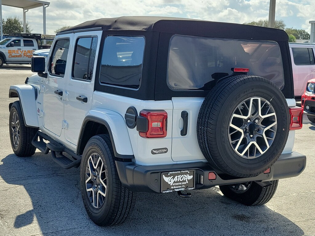 Used 2024 Jeep Wrangler Sahara SUV