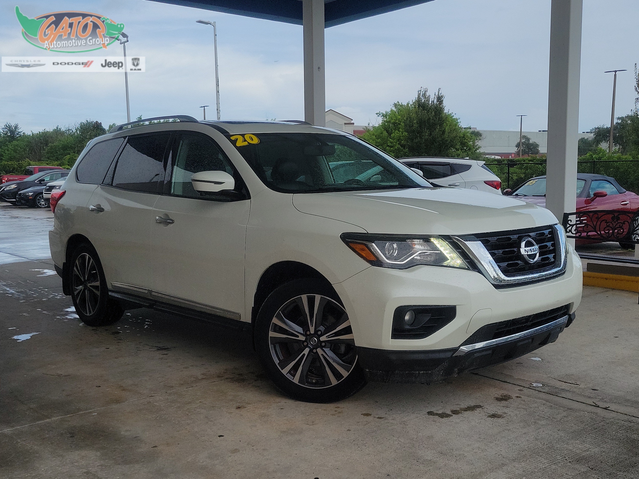Pearl White Tricoat 2020 Nissan Pathfinder SUV / Crossover Front-Wheel Drive Continuously Variable Transmission