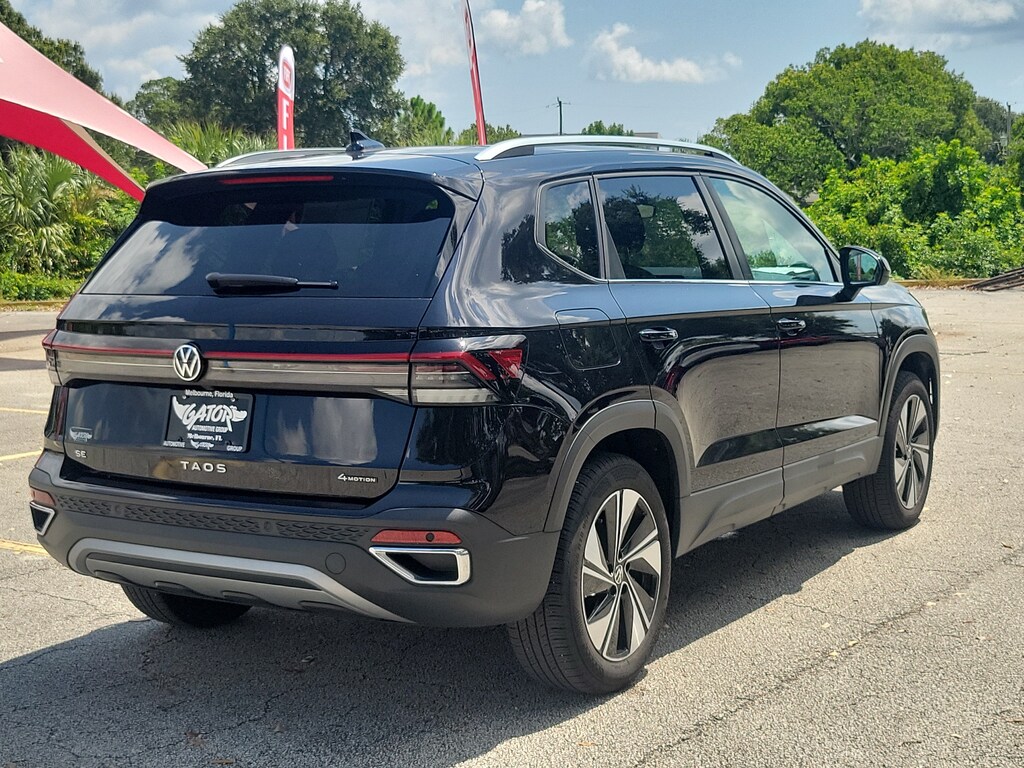 Used 2025 Volkswagen Taos 1.5T SE SUV
