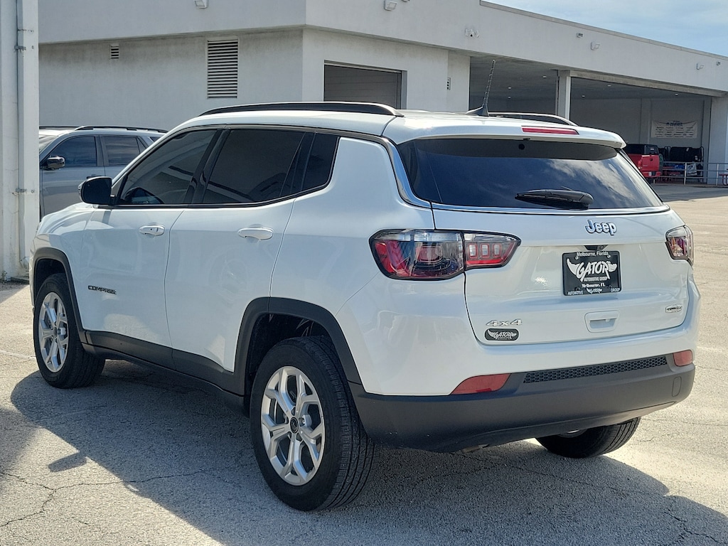 Used 2025 Jeep Compass Latitude SUV
