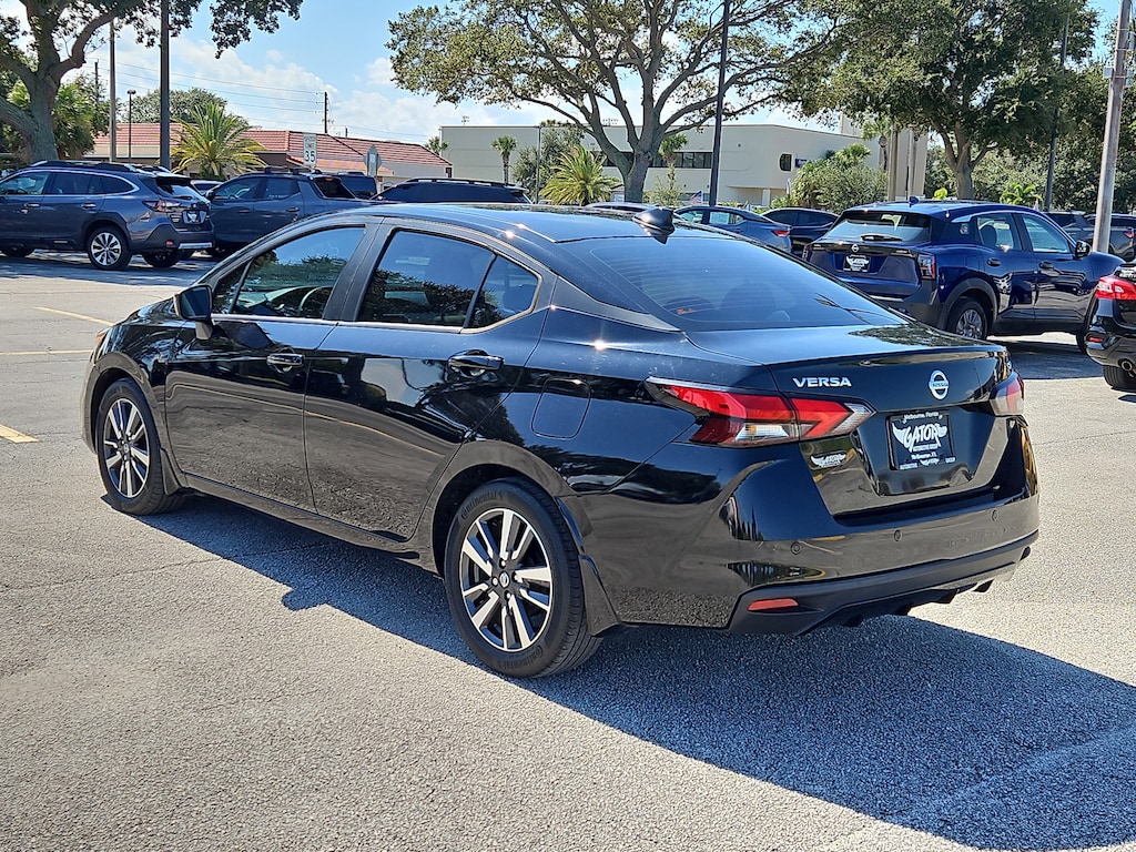 Used 2022 Nissan Versa 1.6 SV Sedan