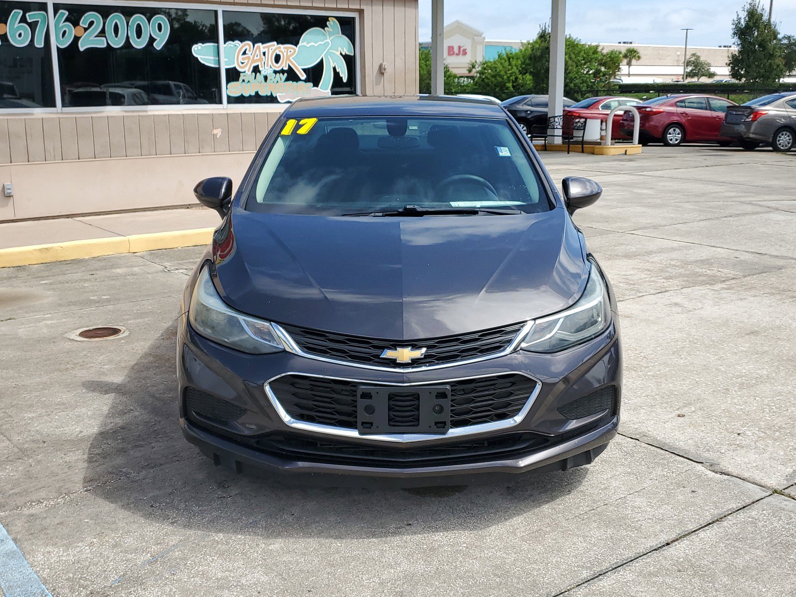 Used 2017 Chevrolet Cruze LT with VIN 1G1BE5SM5H7197671 for sale in Melbourne, FL