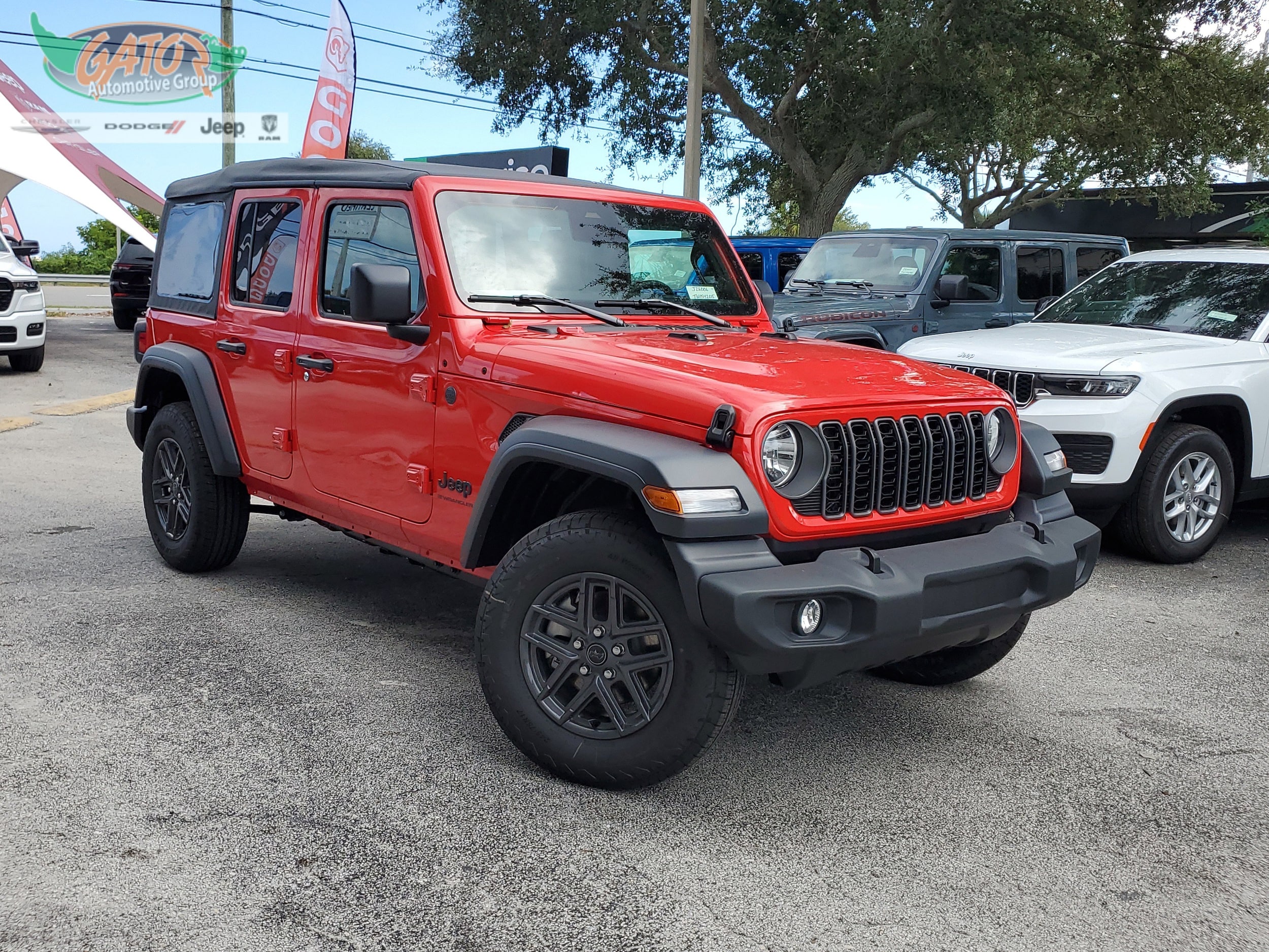 2026 Jeep Wrangler 4-Door Sport S's photo