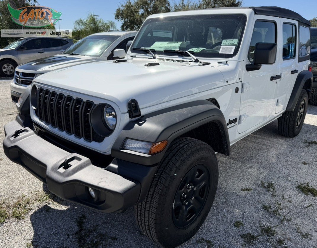 2026 Jeep Wrangler 4-Door Sport's photo