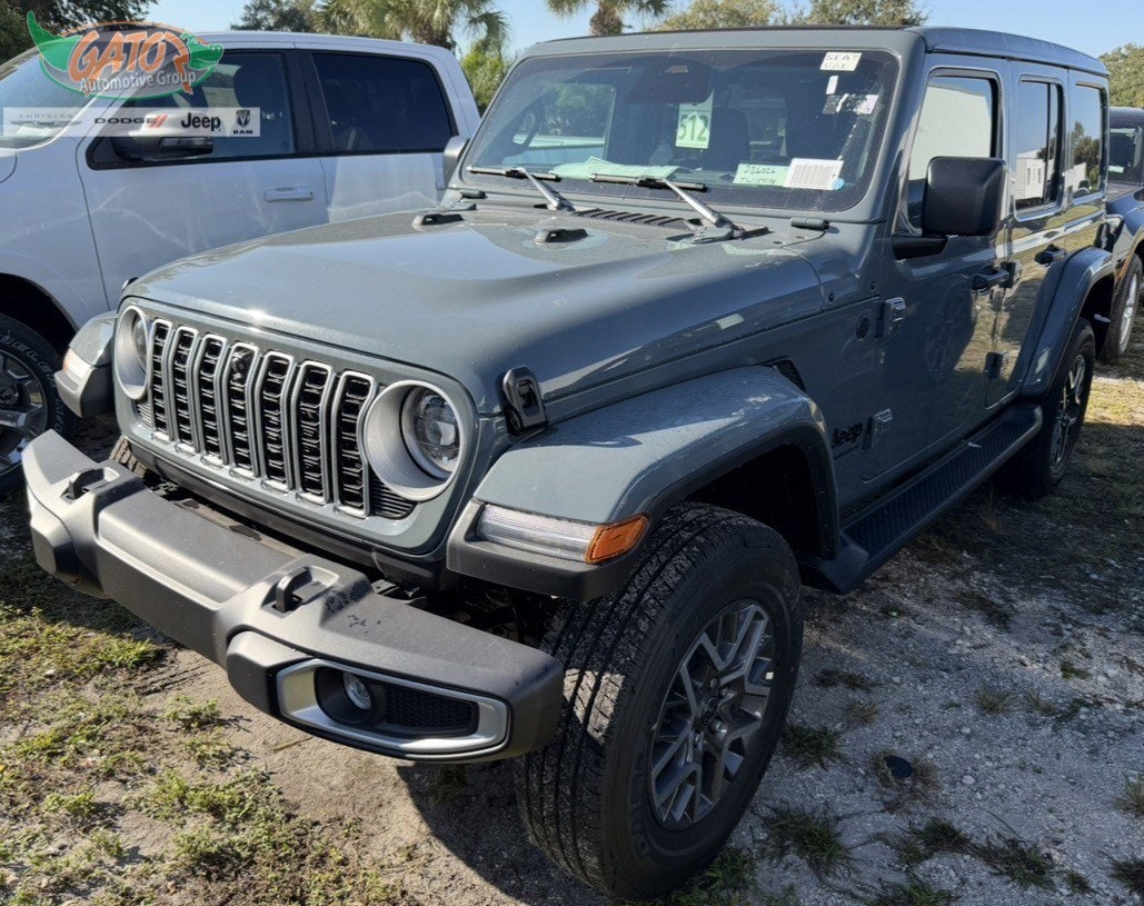 2026 Jeep Wrangler 4-Door Sahara's photo