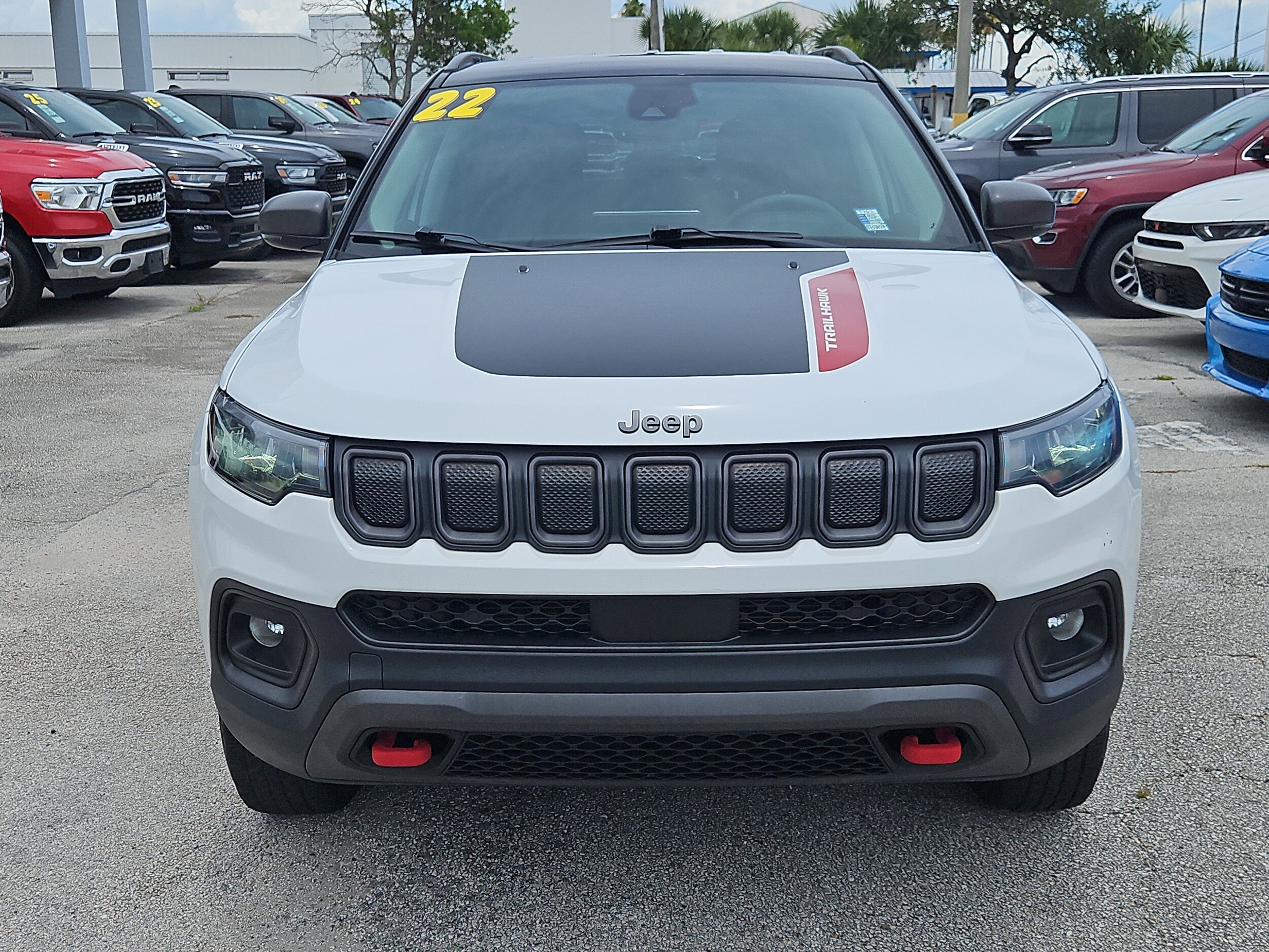 2022 Jeep Compass Trailhawk photo 2