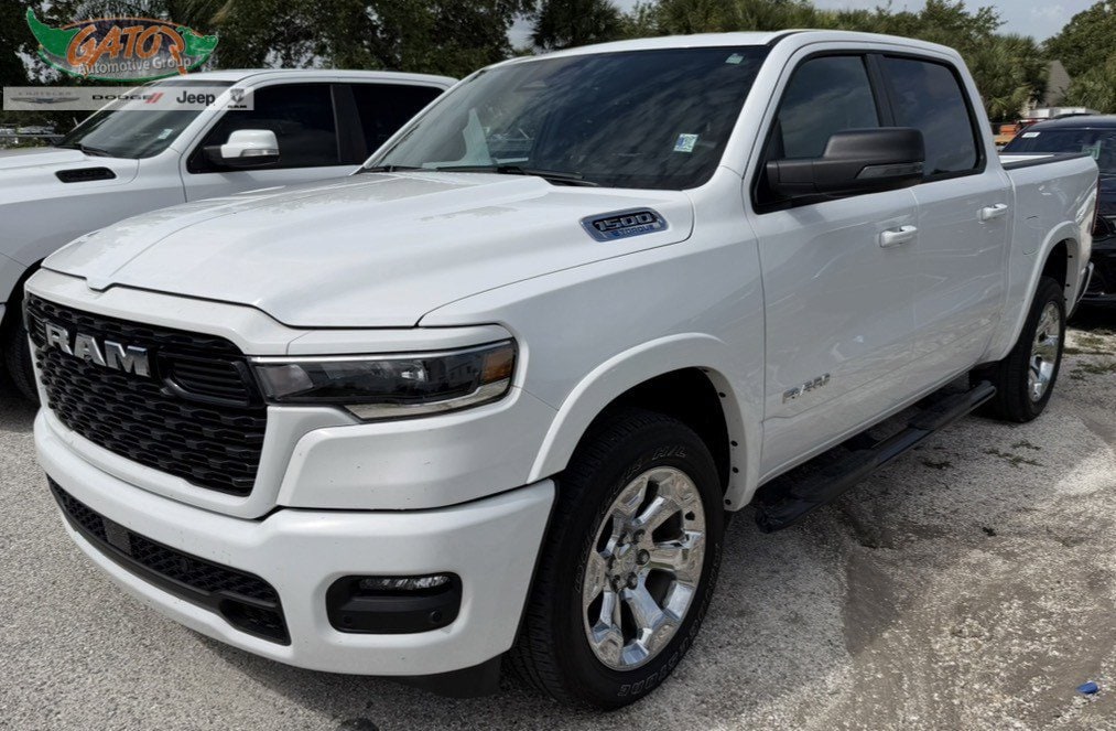 2025 RAM 1500 Big Horn/Lone Star Crew Cab 5'7's photo