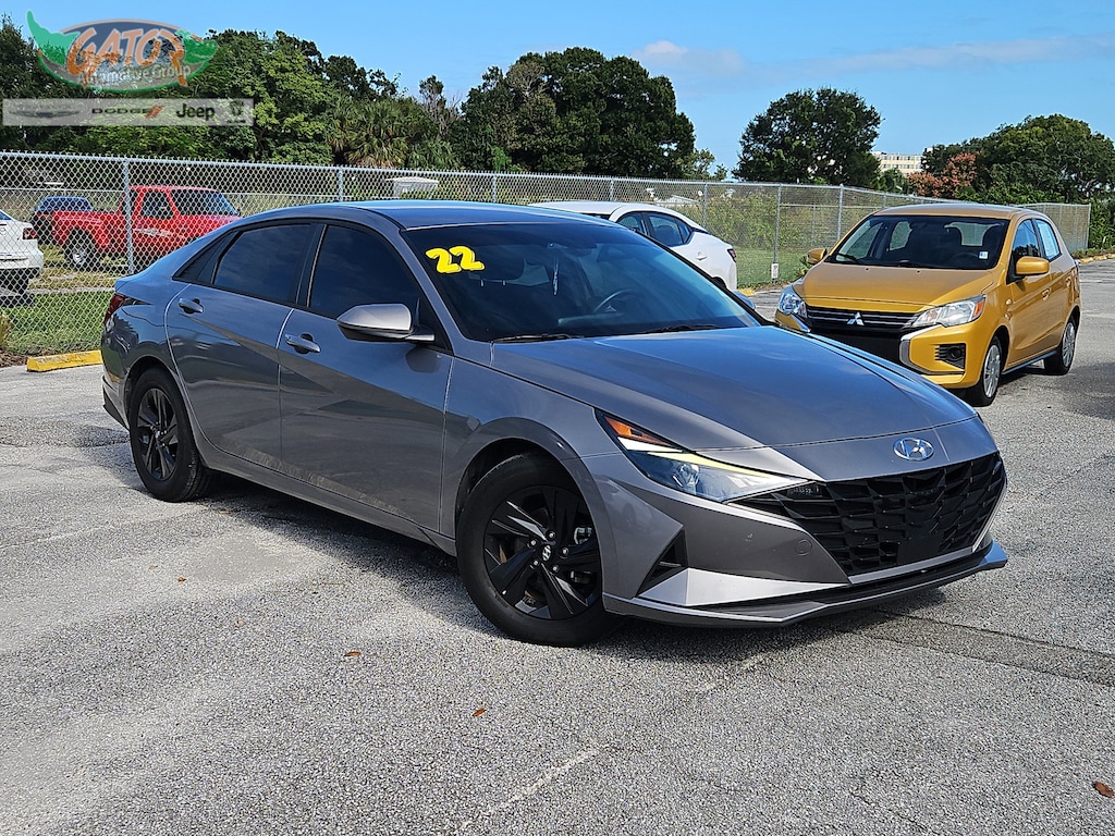Used 2022 Hyundai Elantra SEL Sedan