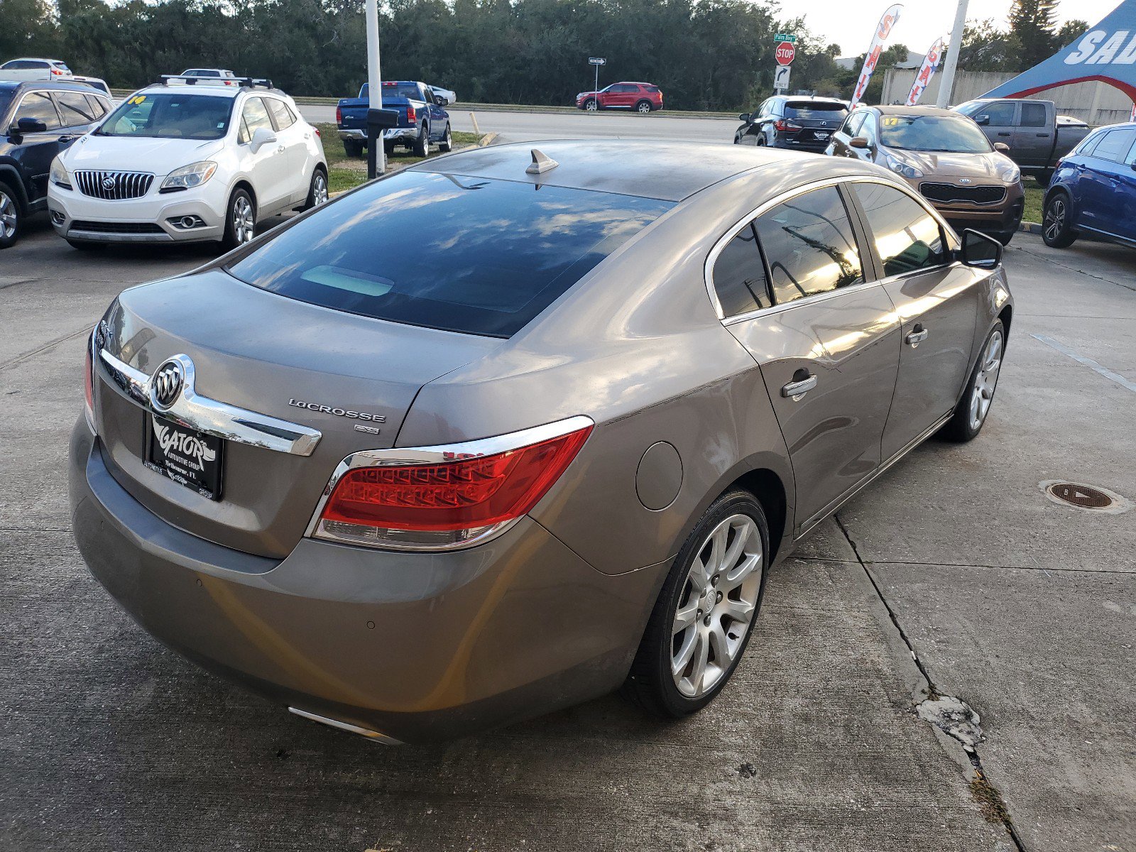 2010 Buick LaCrosse CXS photo 3