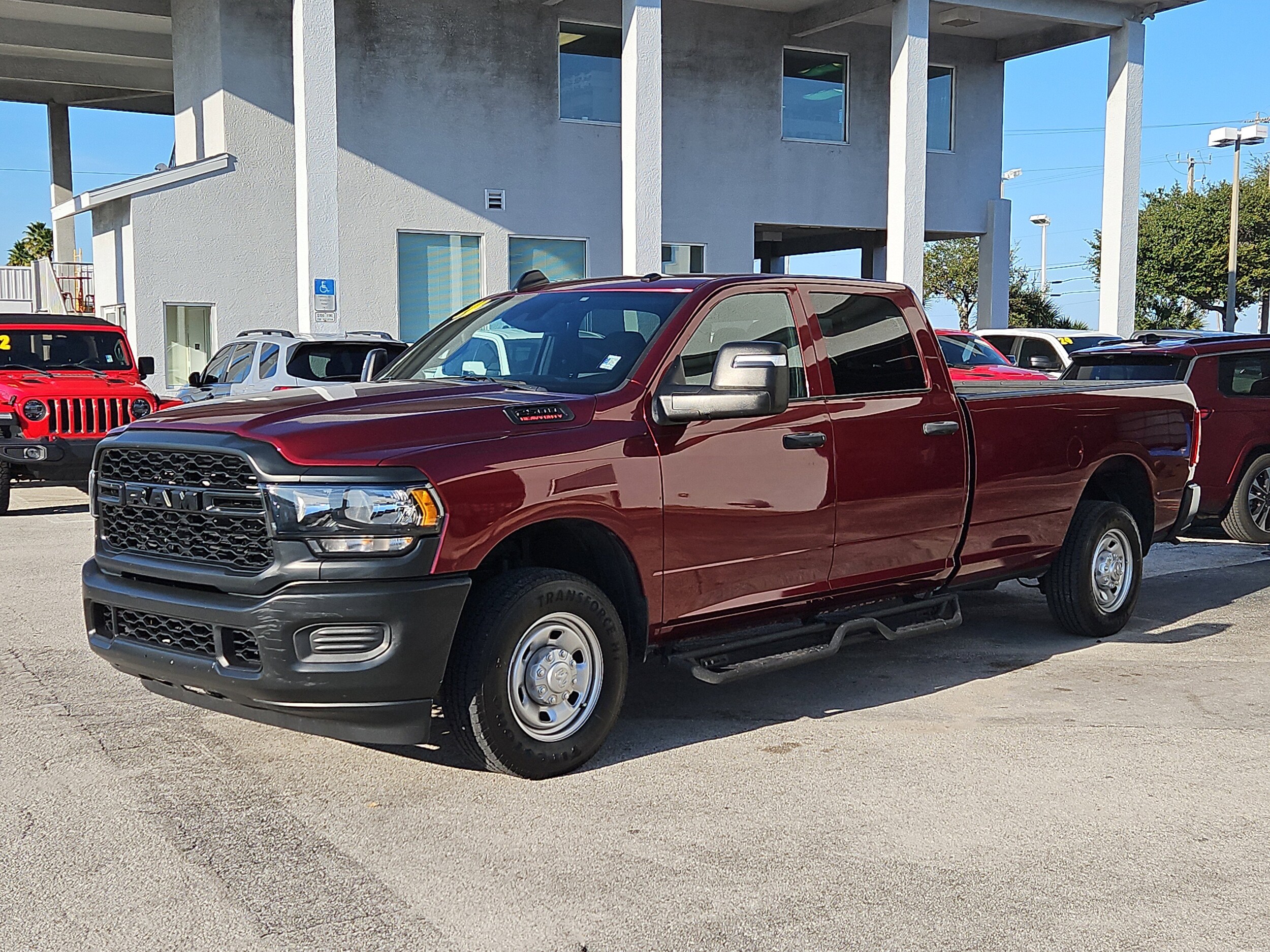 2024 Ram 2500 Tradesman photo 2