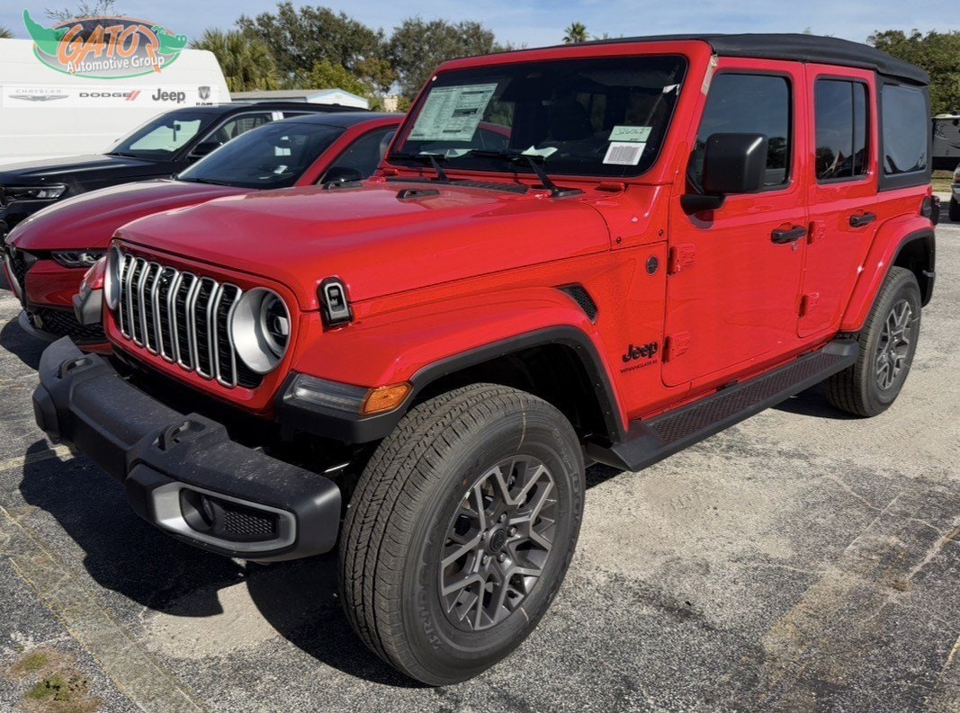 2026 Jeep Wrangler 4-Door Sahara's photo