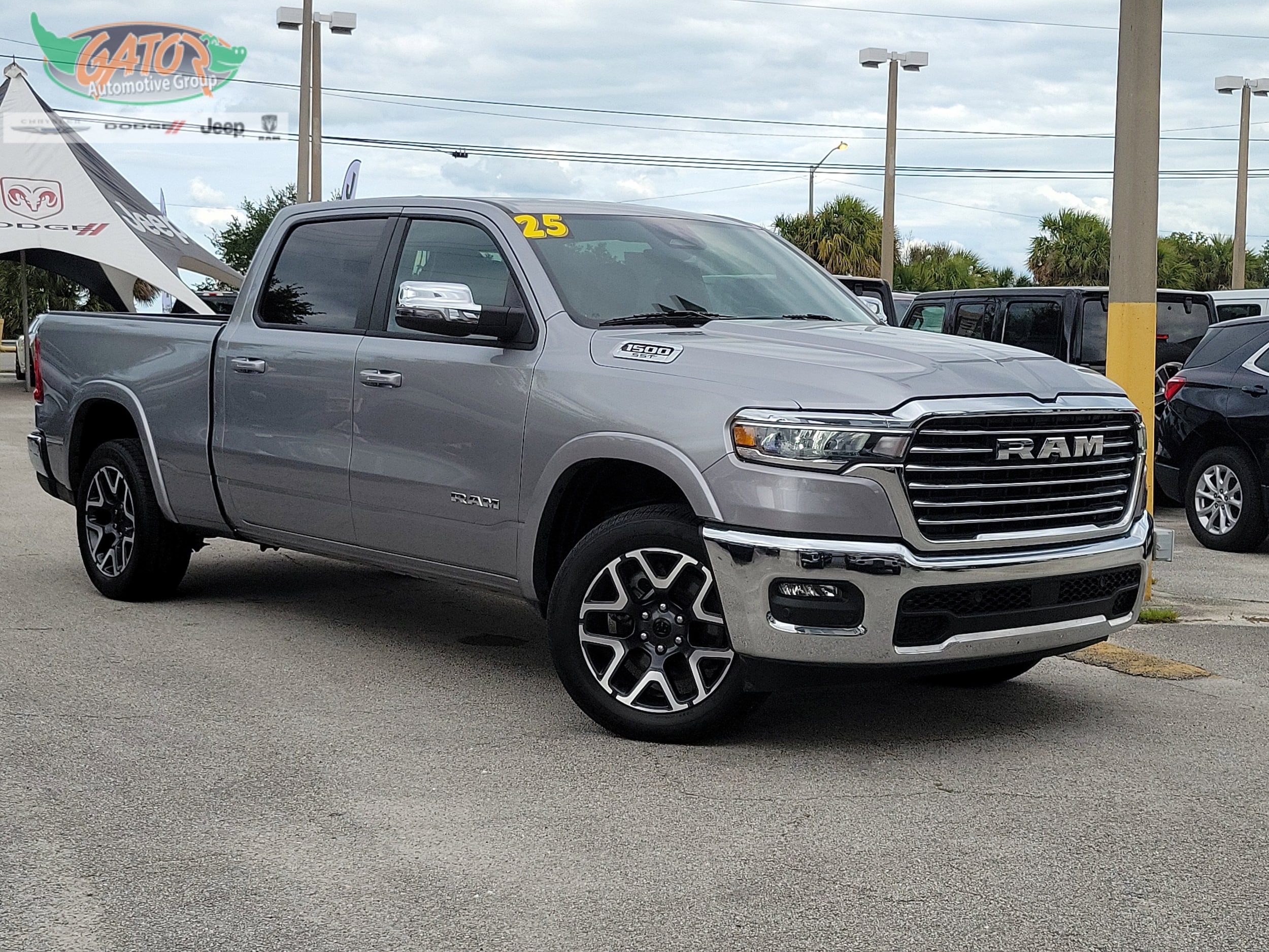 2025 RAM 1500 Laramie 4x4 Crew Cab 6'4's photo