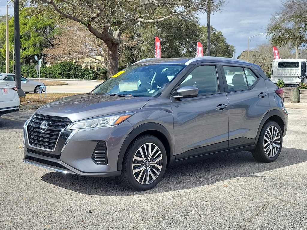 Used 2023 Nissan Kicks SV SUV