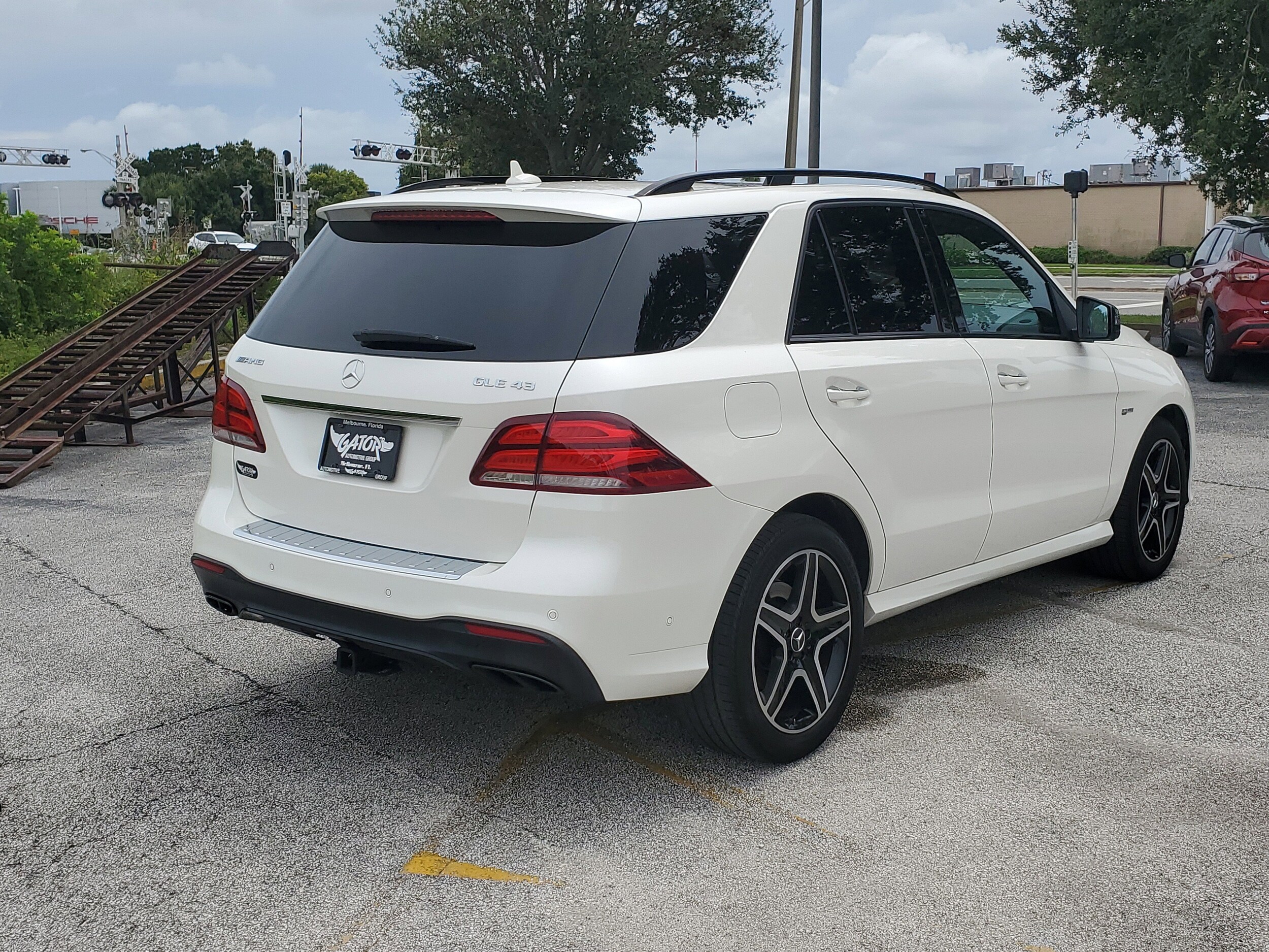 2017 Mercedes Benz GLE AMG 43 photo 4