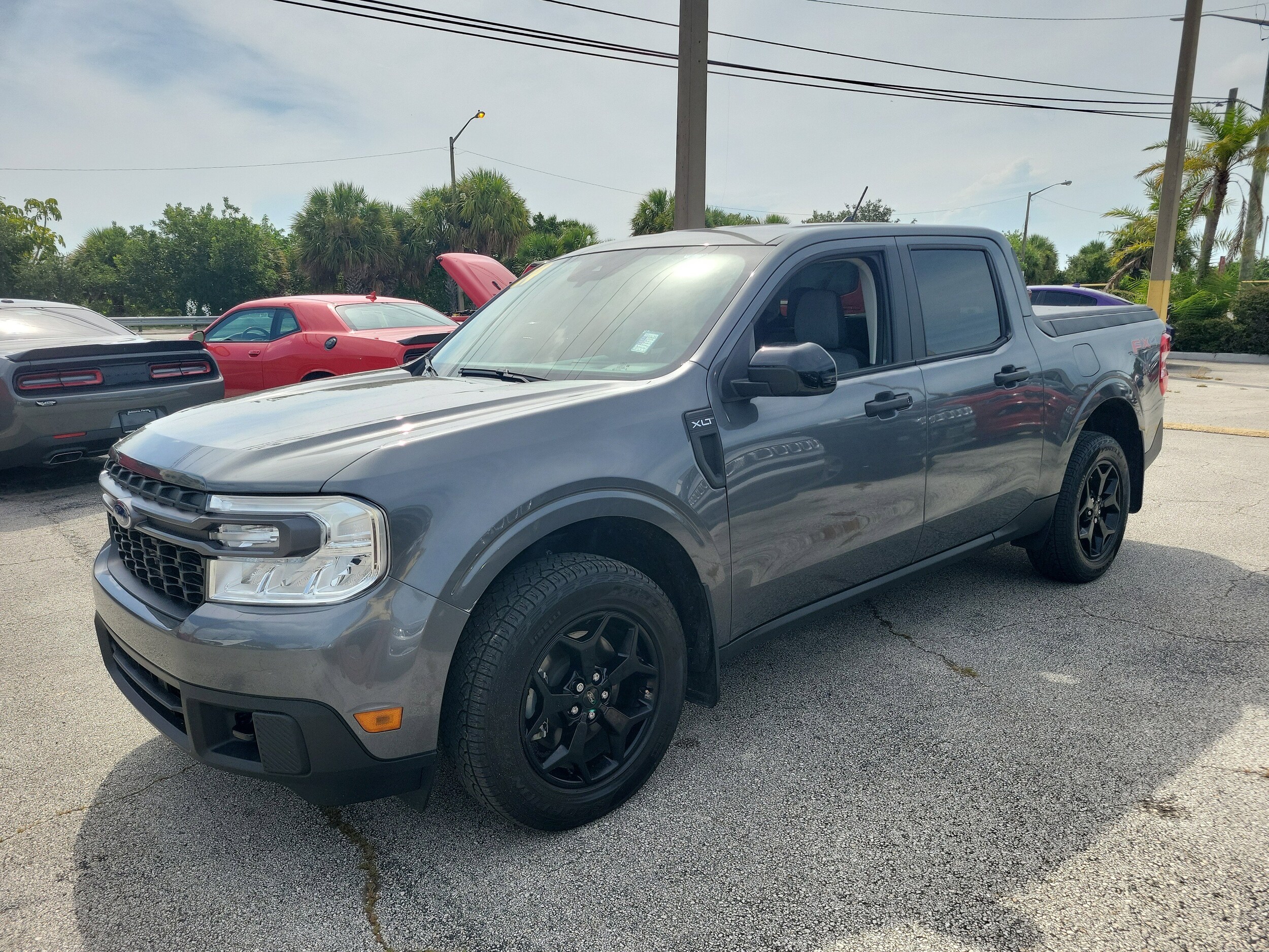 2024 Ford Maverick XLT photo 2