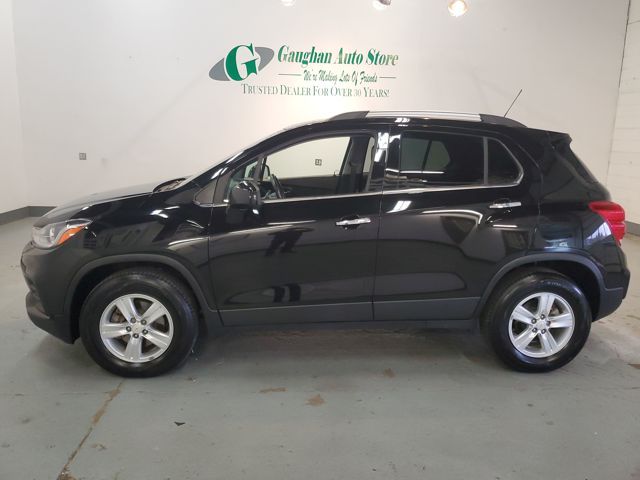 2019 Chevrolet Trax LT photo 2