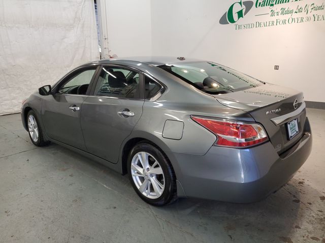 2015 Nissan Altima 2.5 SV photo 3