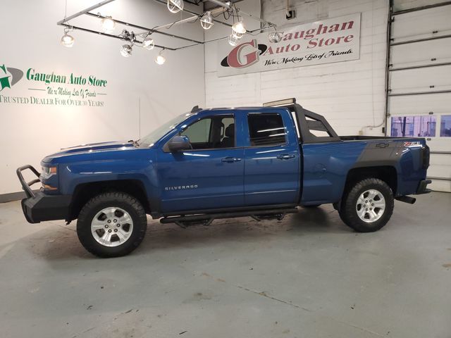 2016 Chevrolet Silverado 1500 LT photo 2